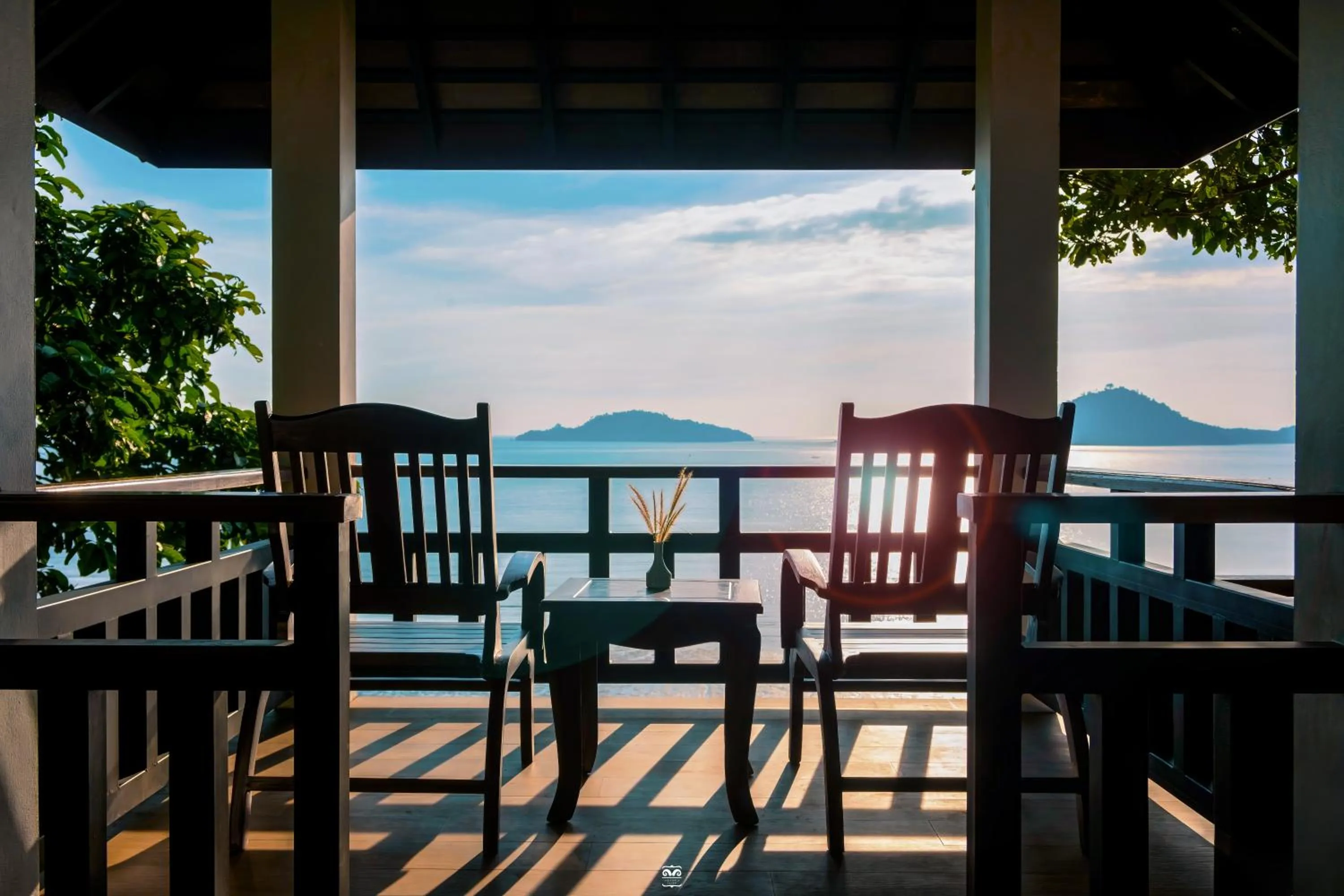 Patio in Victoria Cliff Hotel & Resort, Kawthaung