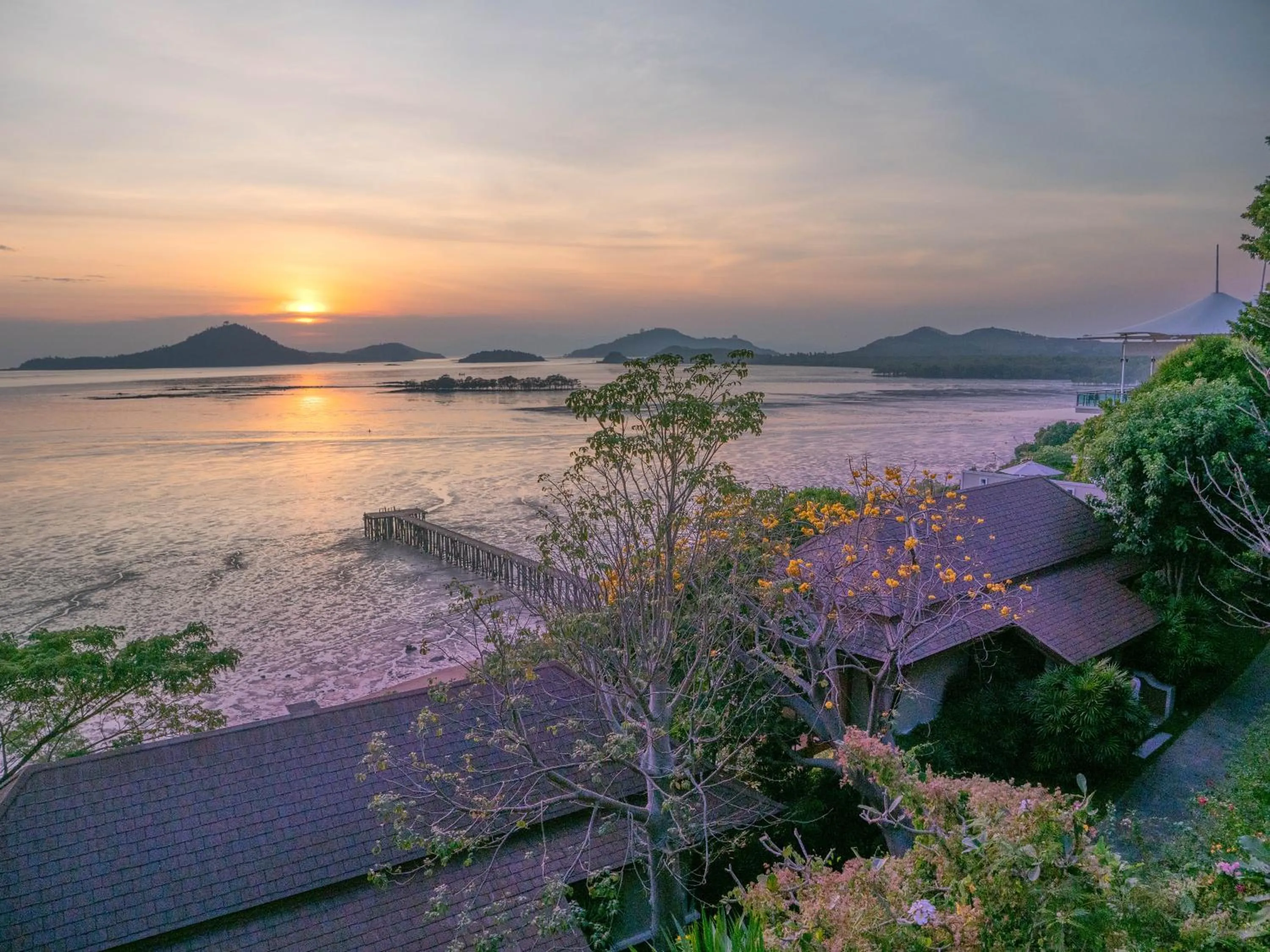 Nearby landmark in Victoria Cliff Hotel & Resort, Kawthaung