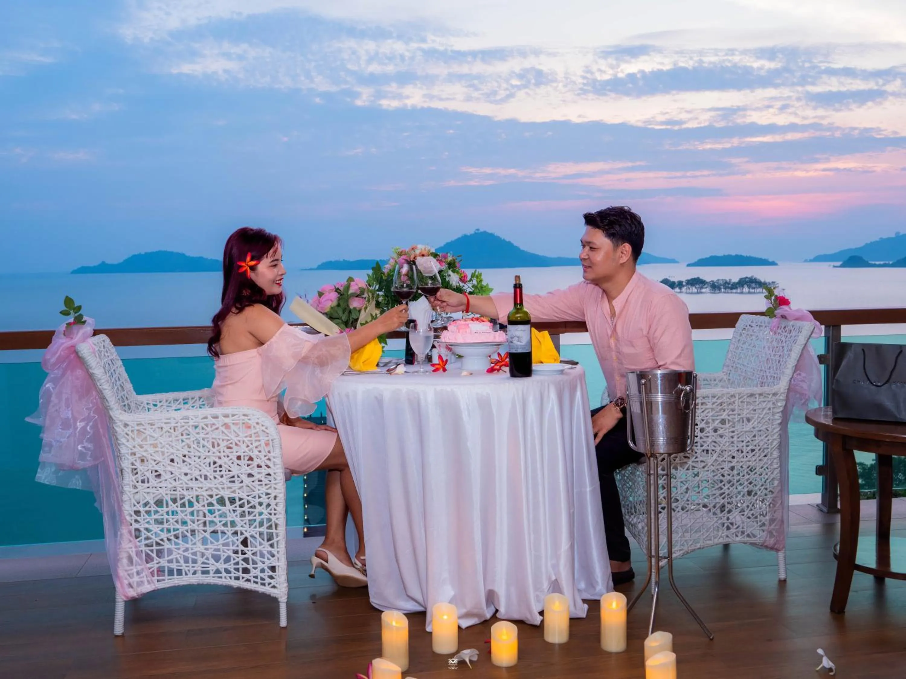 Restaurant/places to eat in Victoria Cliff Hotel & Resort, Kawthaung