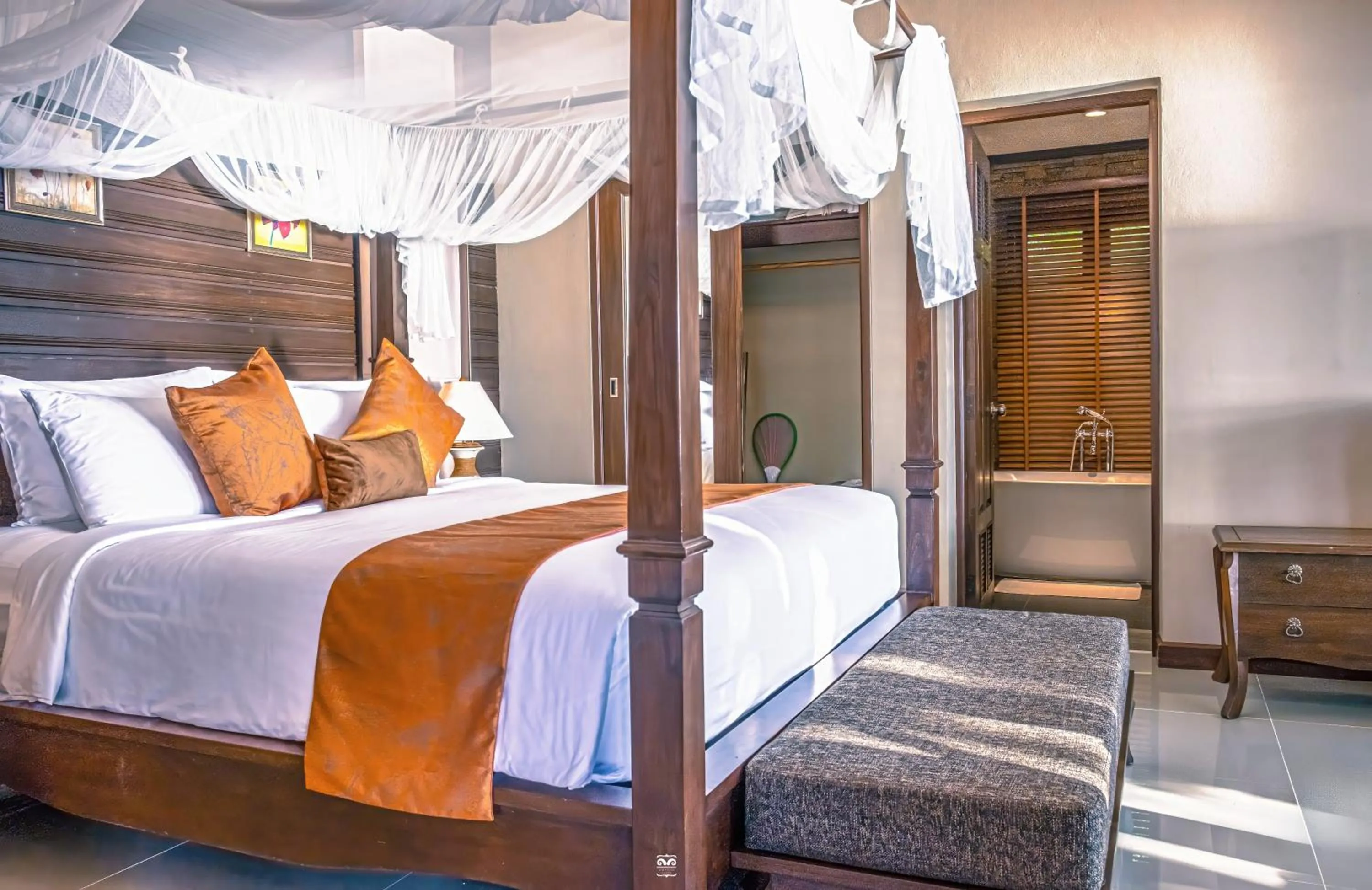 Bed in Victoria Cliff Hotel & Resort, Kawthaung