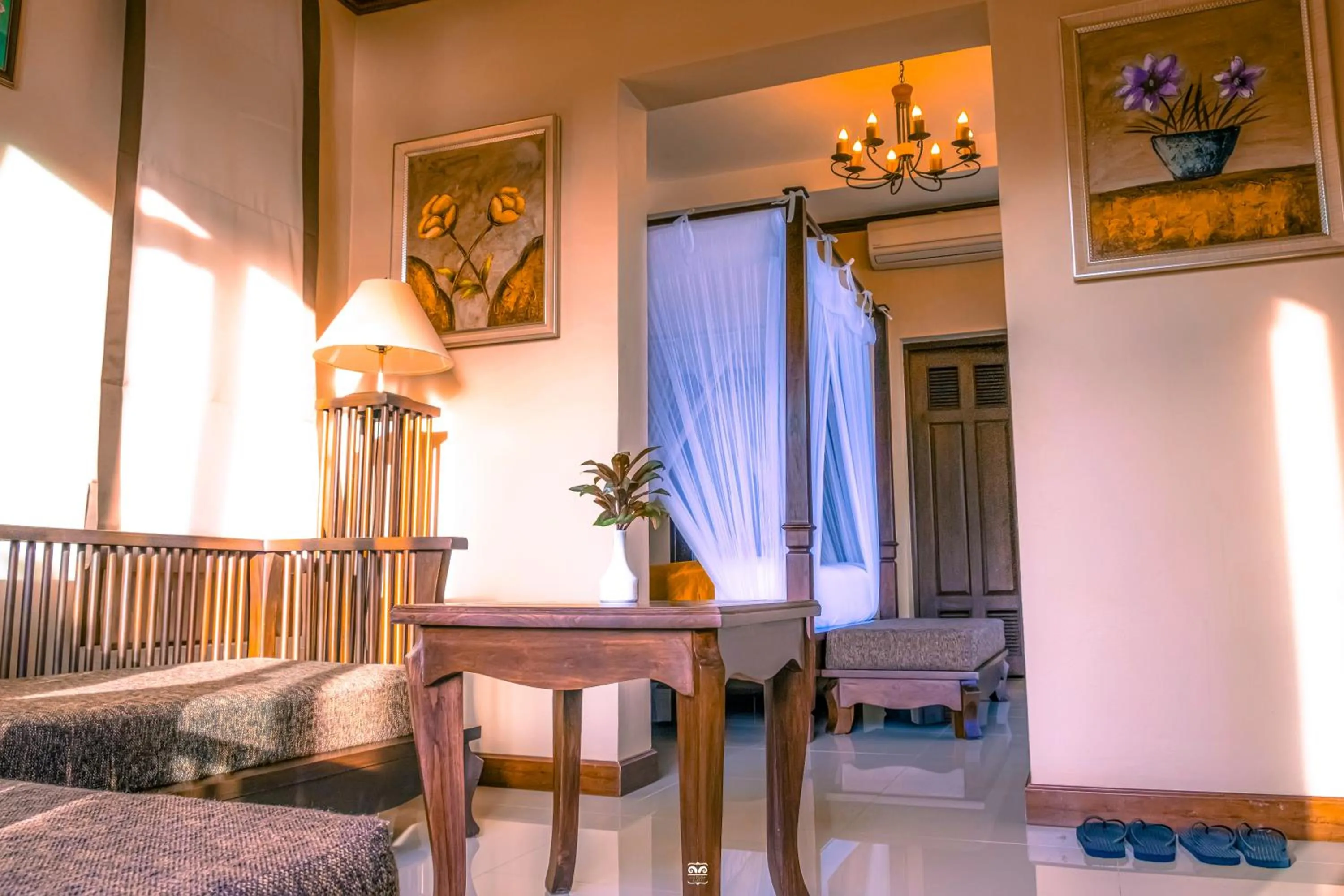 Living room in Victoria Cliff Hotel & Resort, Kawthaung