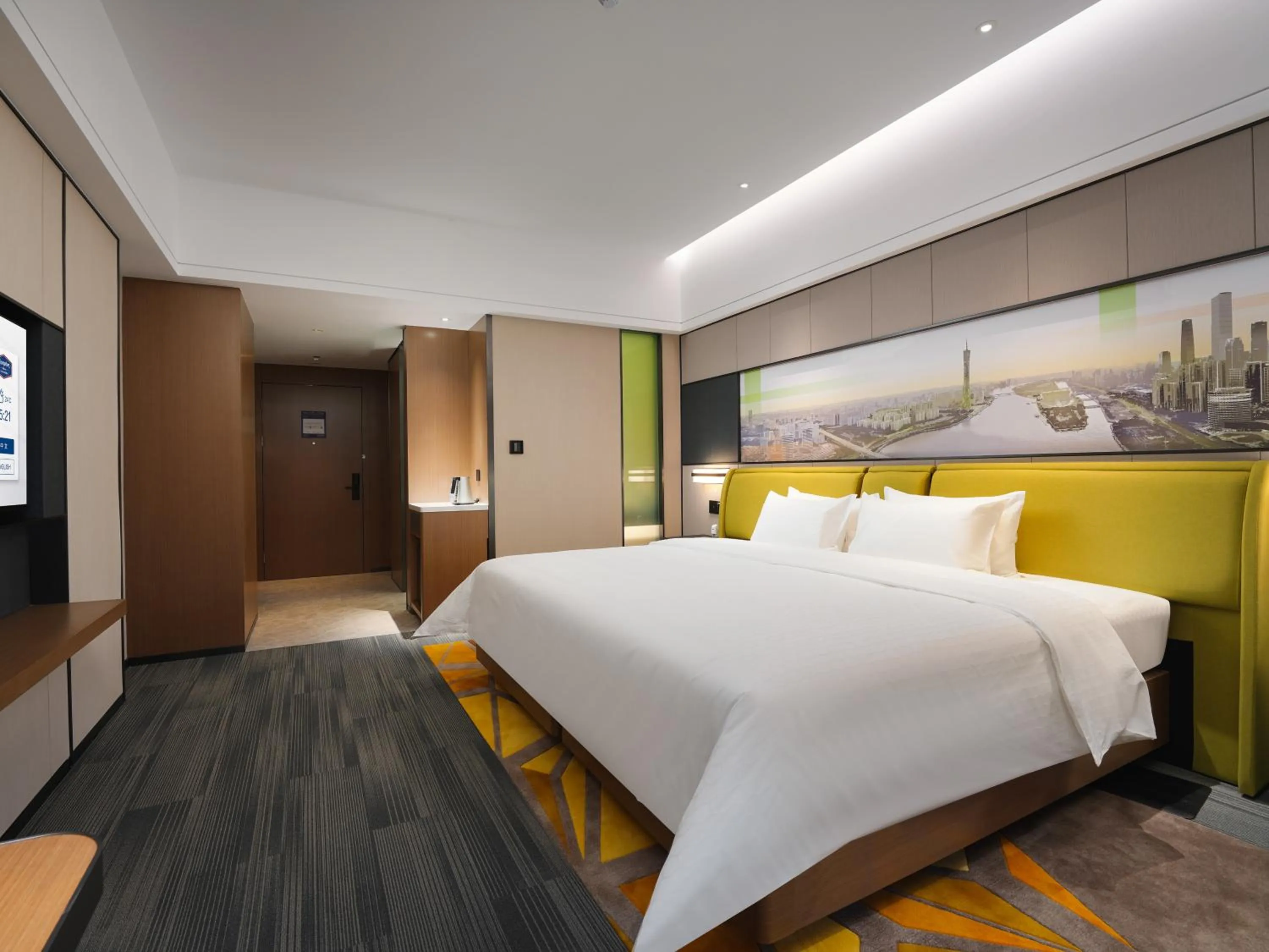 Bed in Hampton by Hilton Guangzhou Wenchong