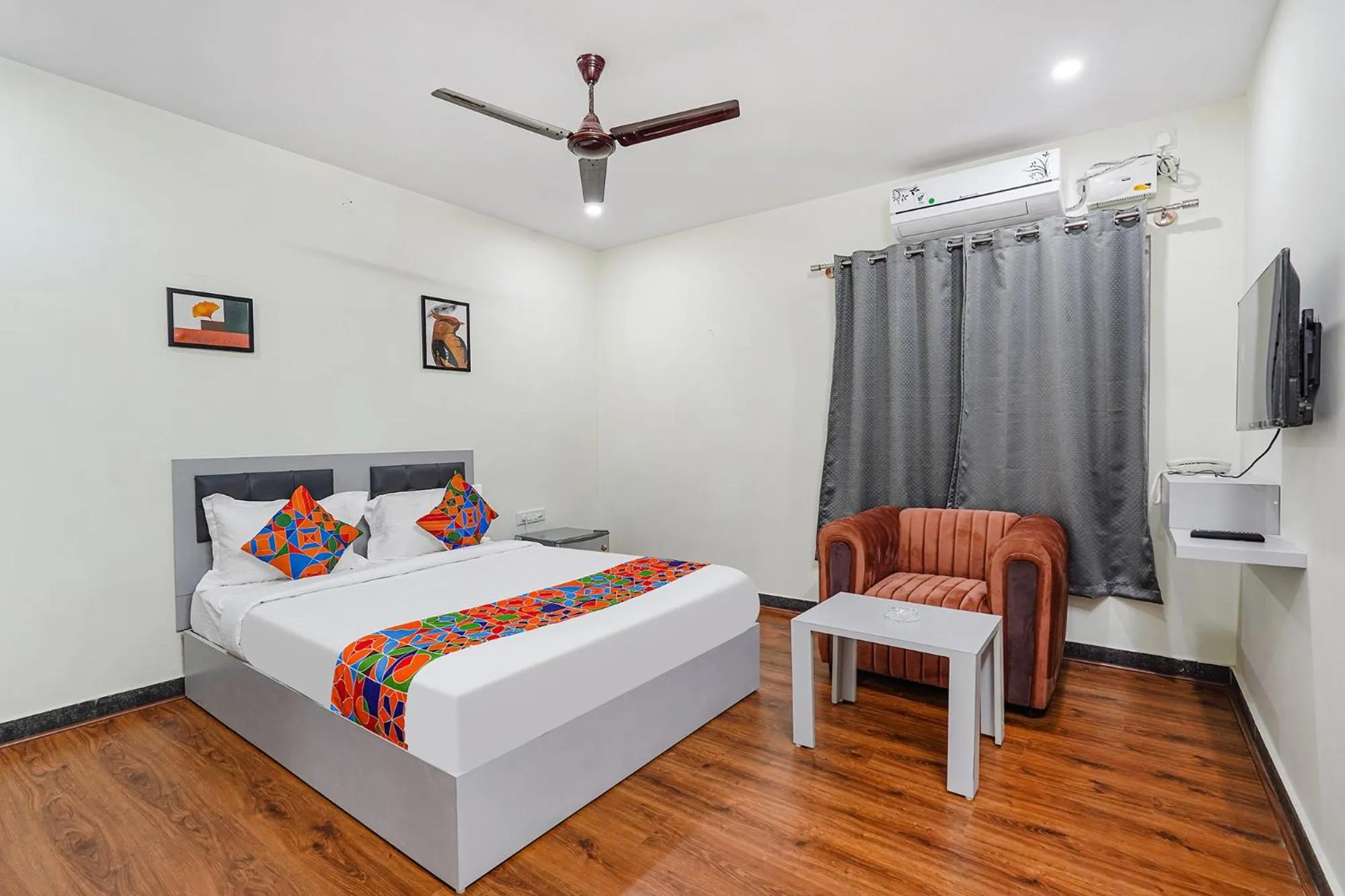 Bed in FabHotel Ivory Pearl - Nr Sony Signal