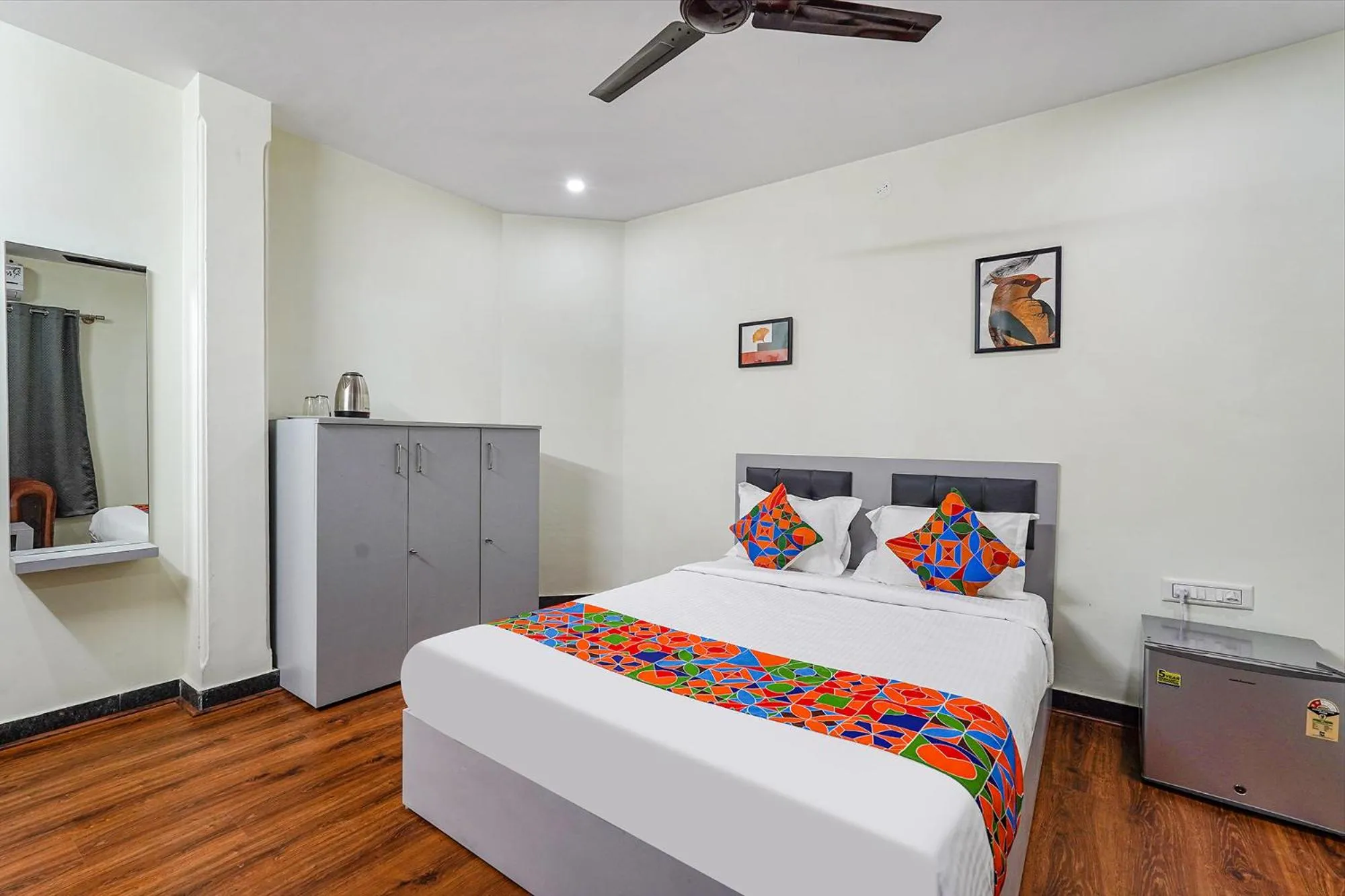 Bed in FabHotel Ivory Pearl - Nr Sony Signal