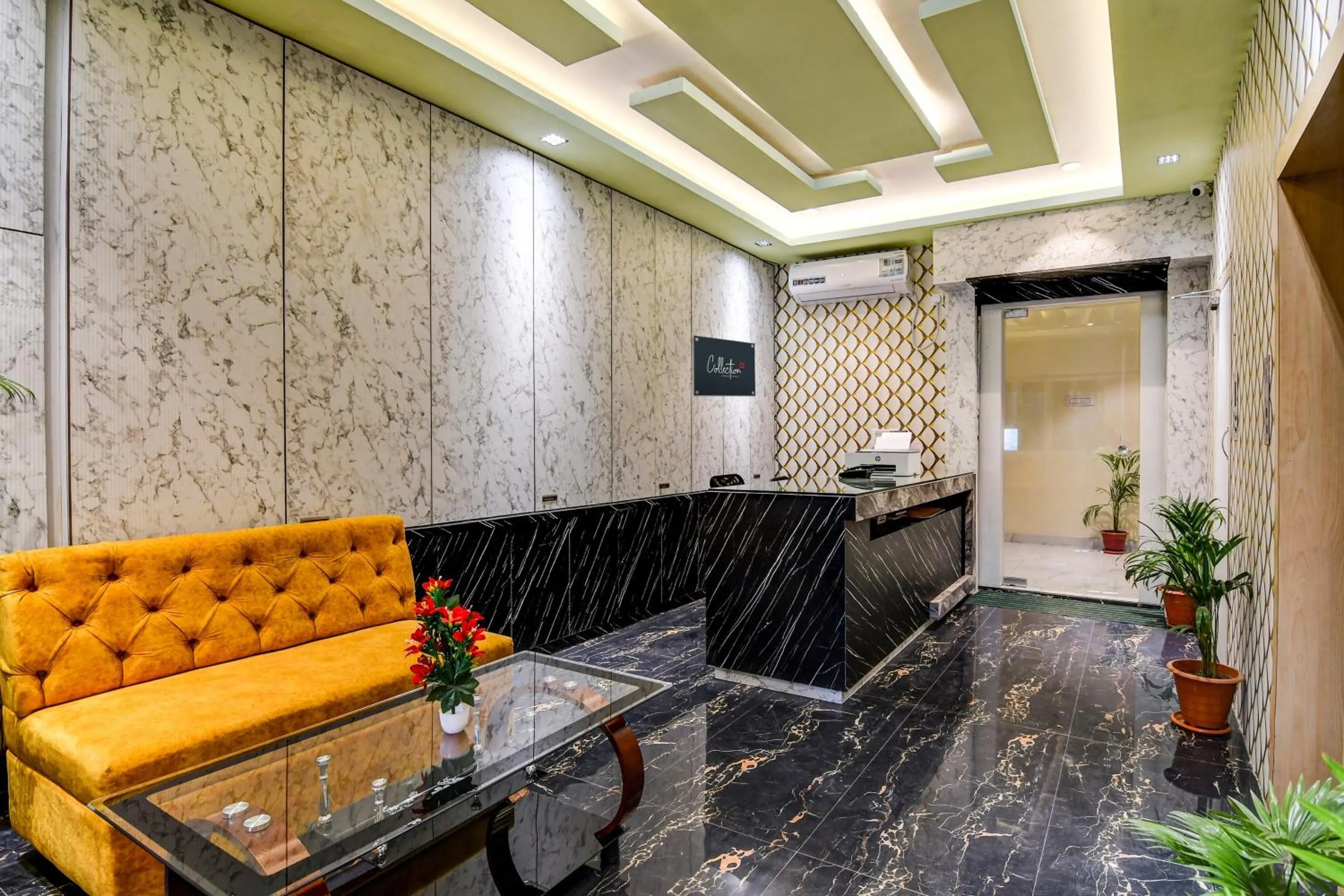 Lobby or reception in Collection O The Hastings Club