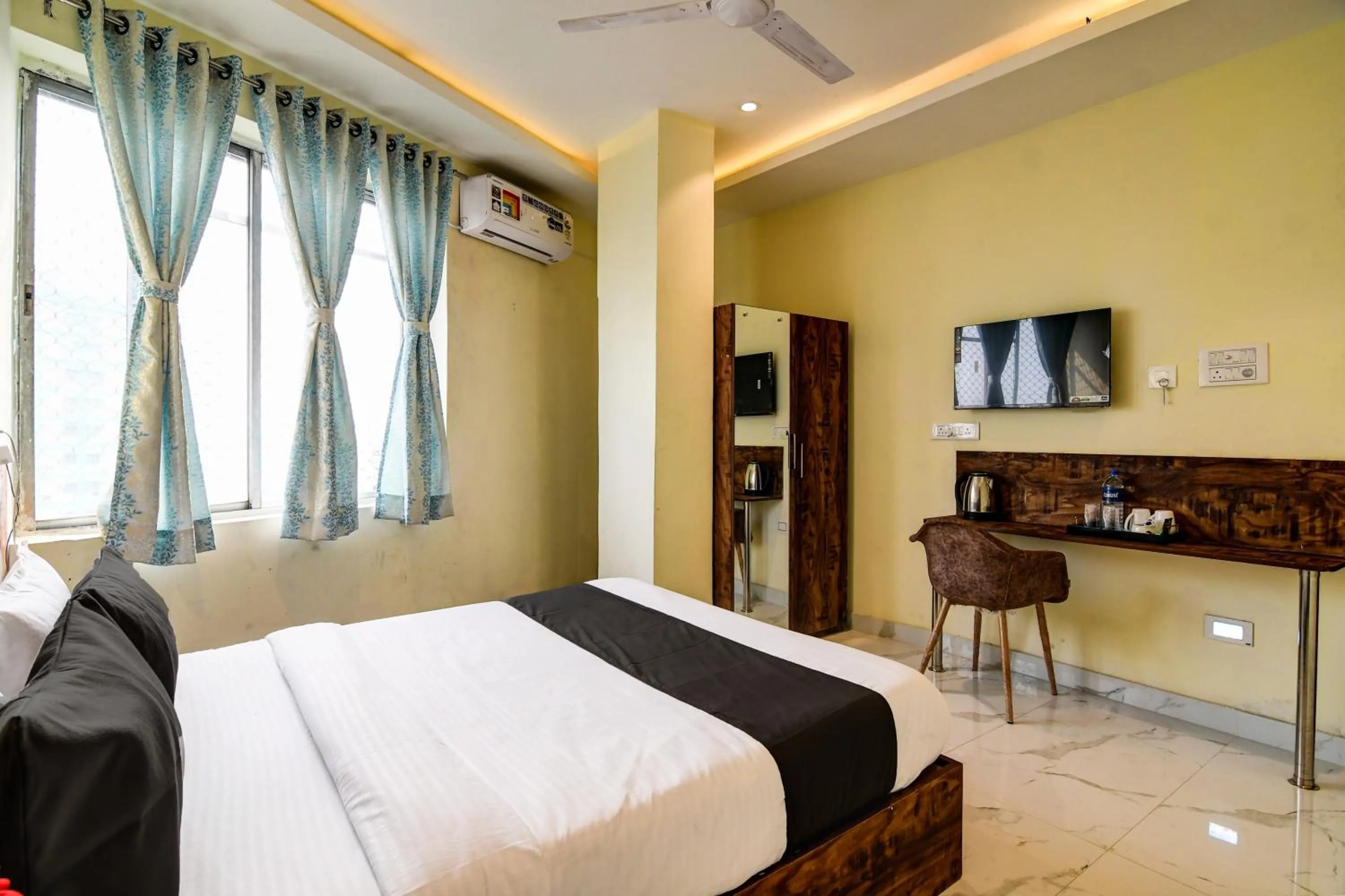 Bedroom, Bed in Collection O The Hastings Club