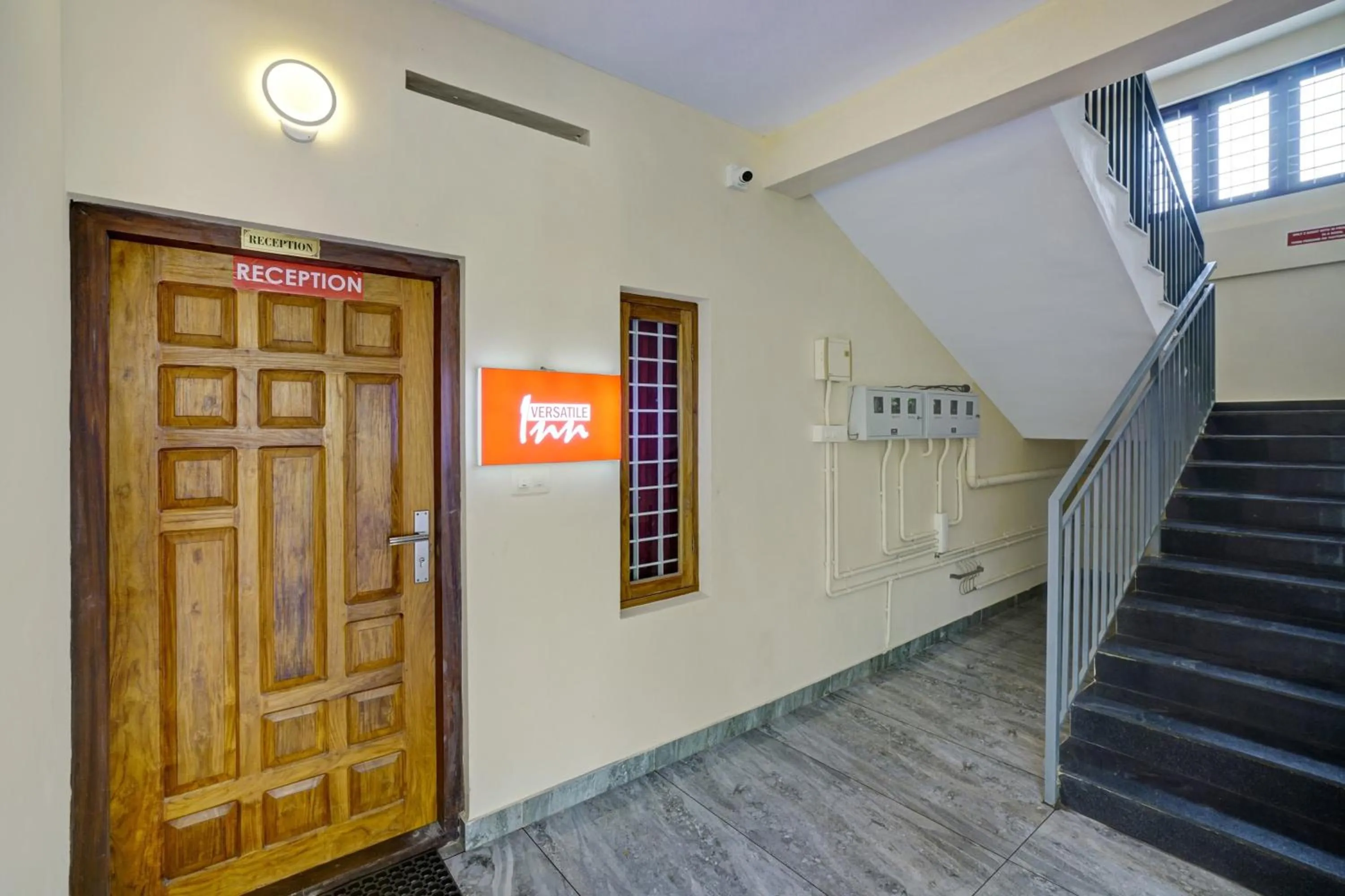 Lobby or reception in Hotel O Versatile Inn