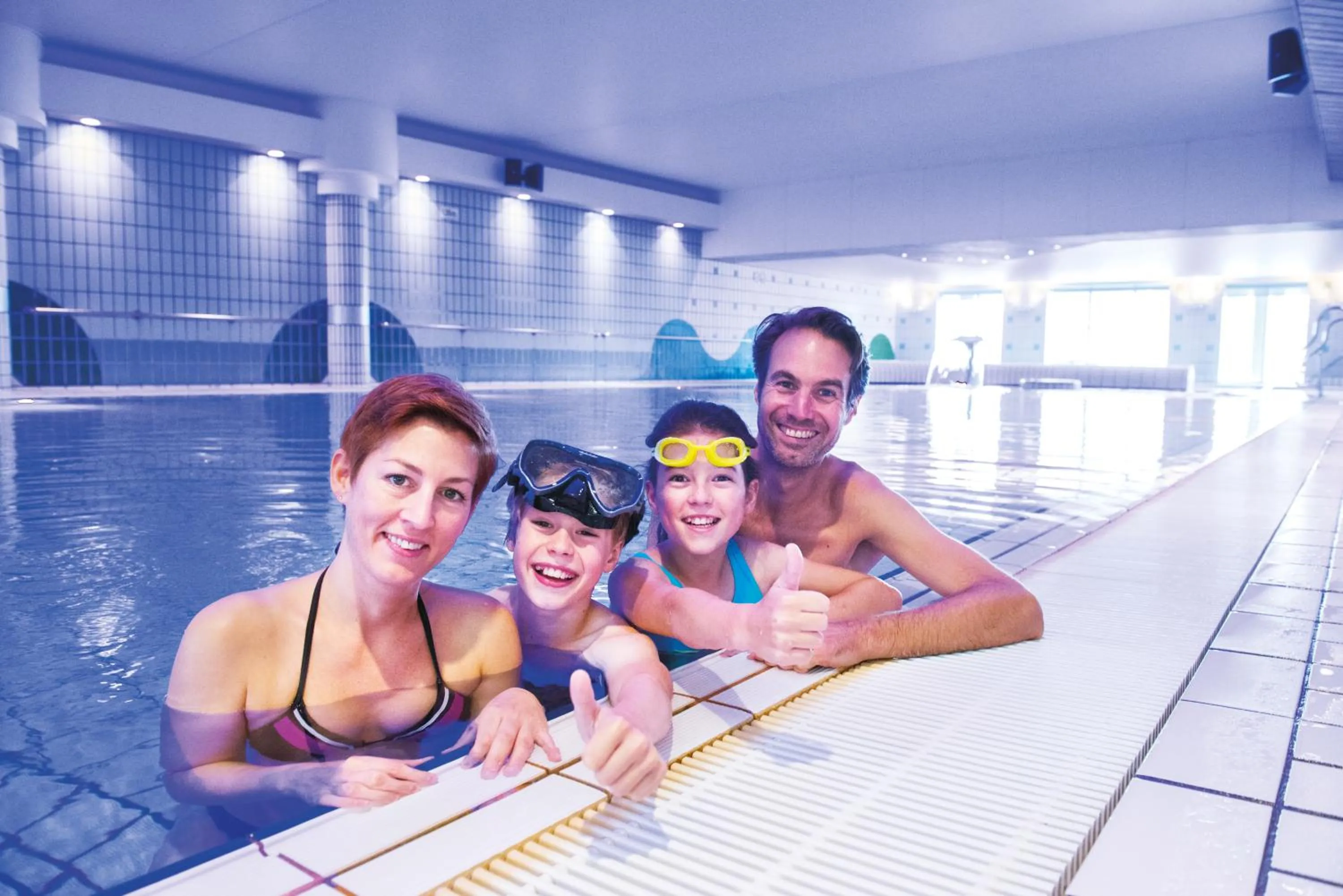 Swimming pool in Vayamundo Oostende