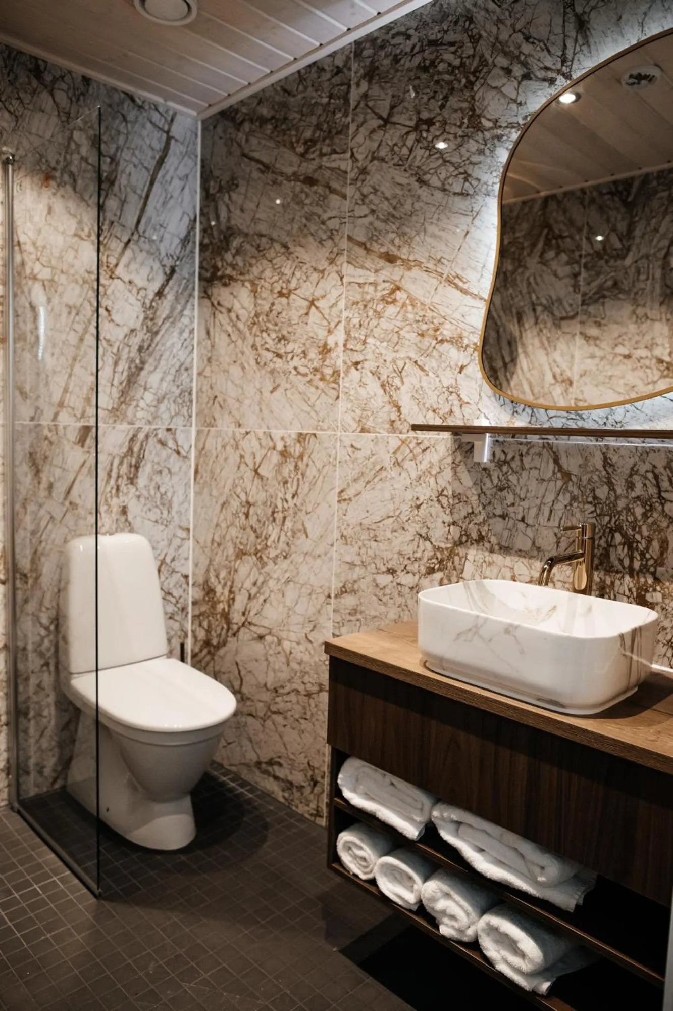 Bathroom in Aito Igloo & Spa Resort