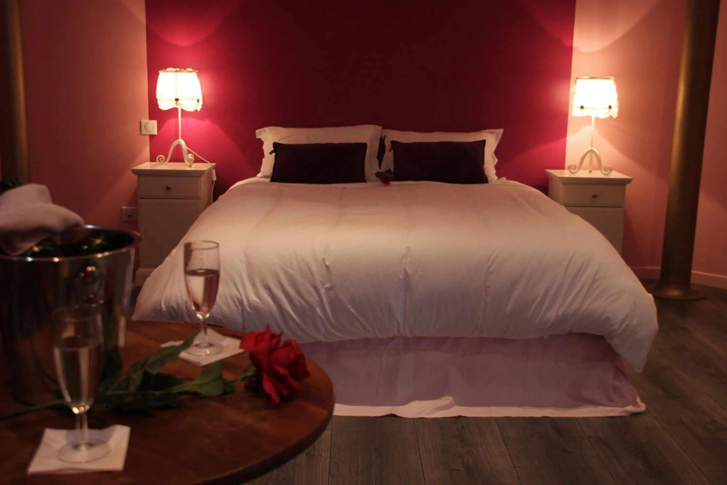 Bedroom, Bed in Hotel La Font Vineuse & Spa