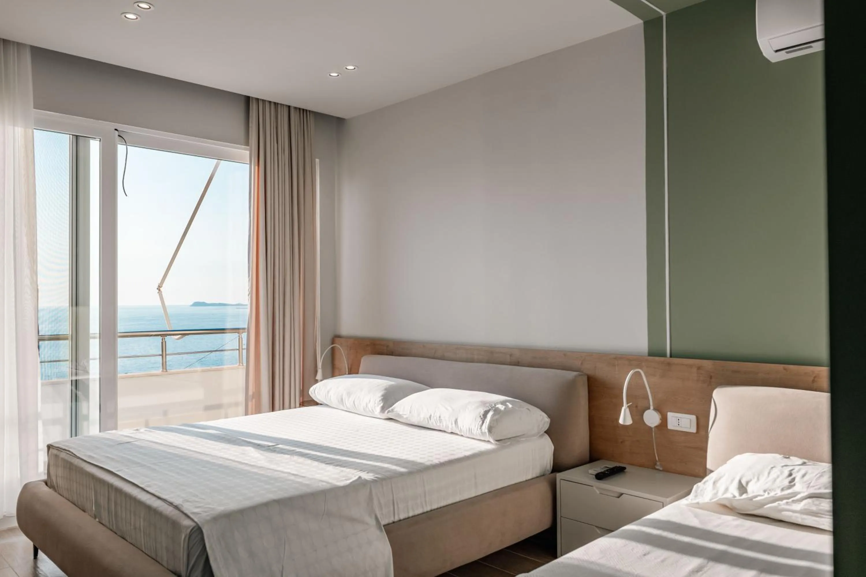 Natural landscape, Bed in Hotel Ble Ble Vlore