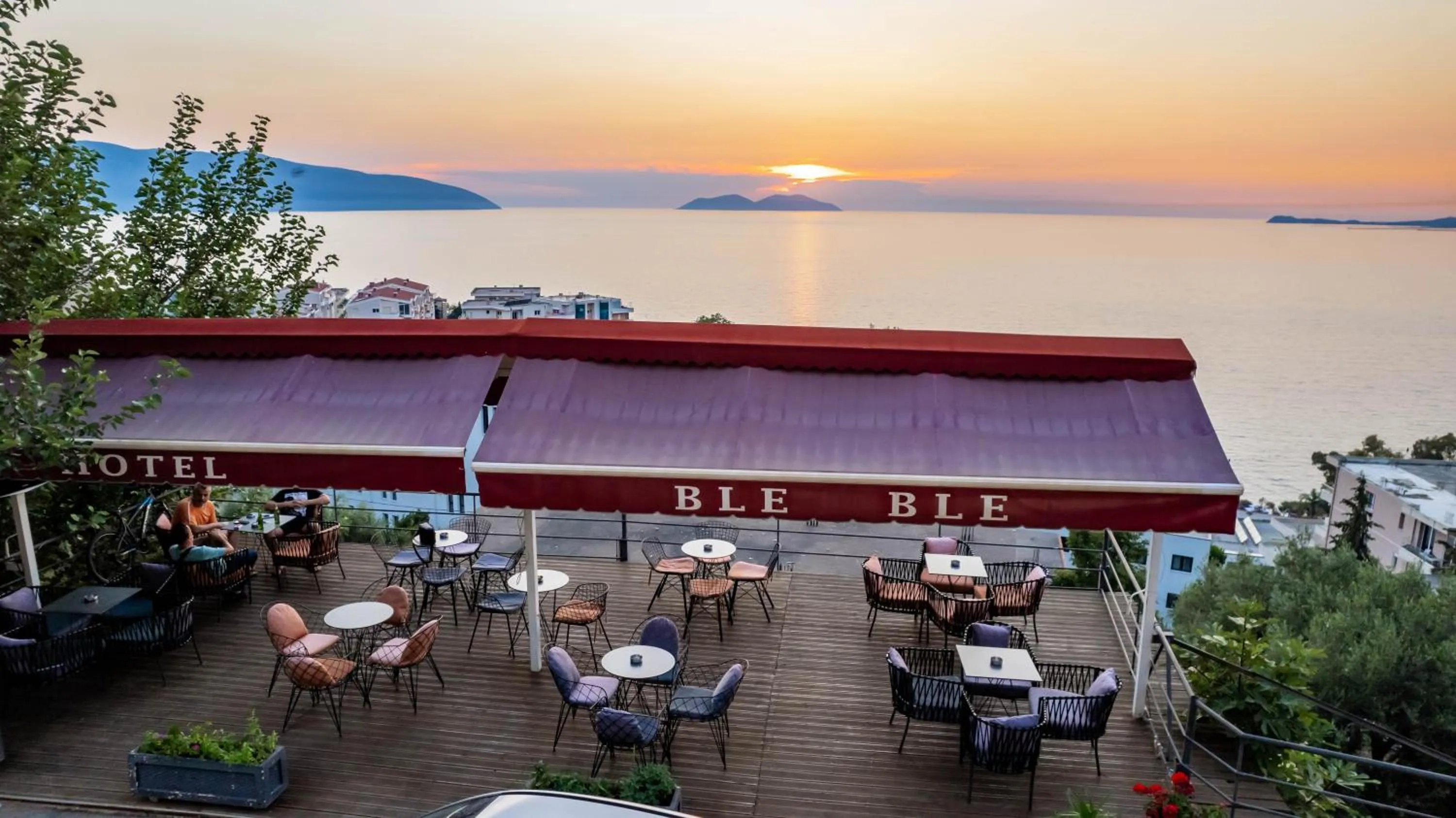 Patio in Hotel Ble Ble Vlore