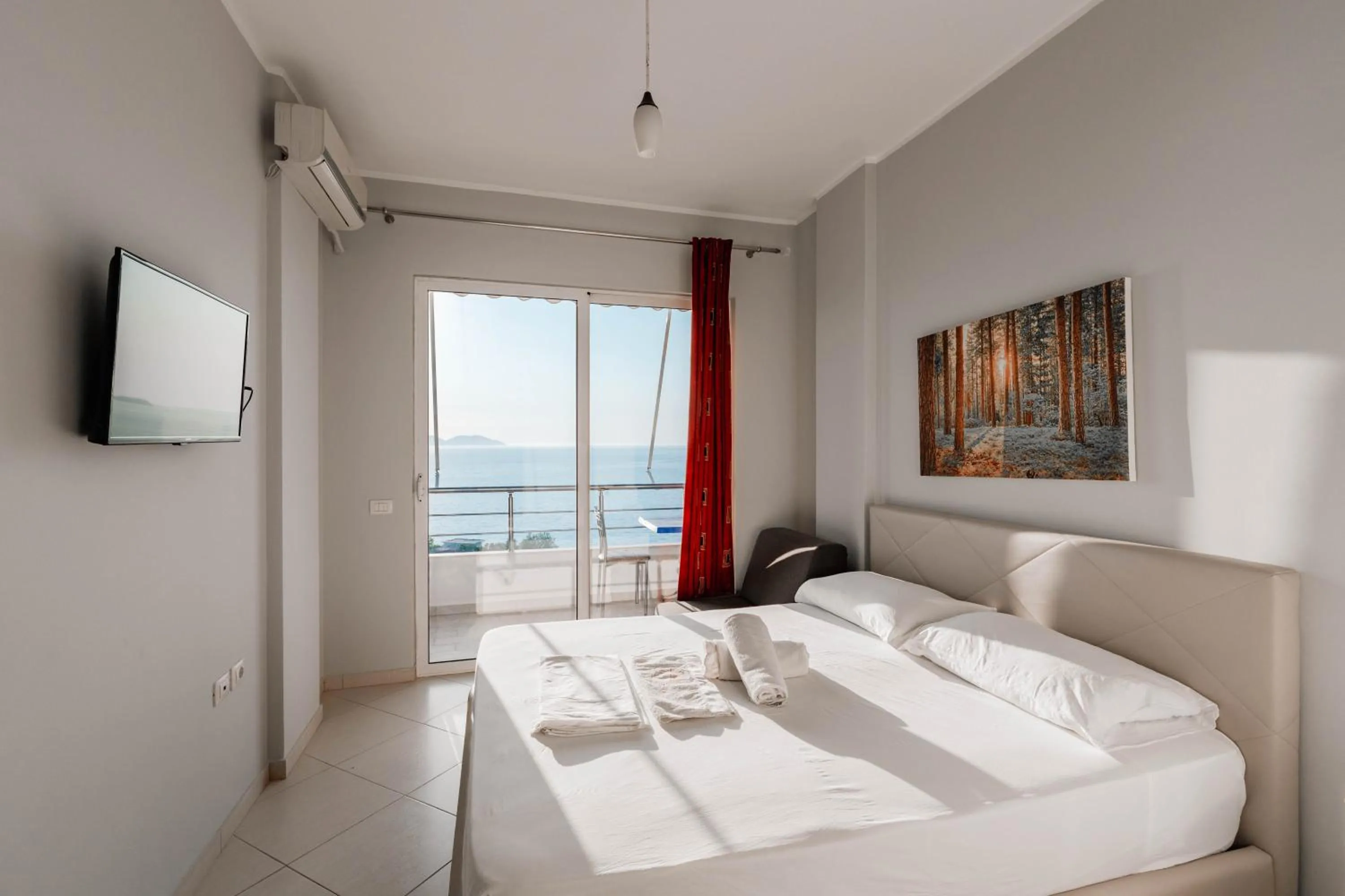 TV and multimedia, Bed in Hotel Ble Ble Vlore