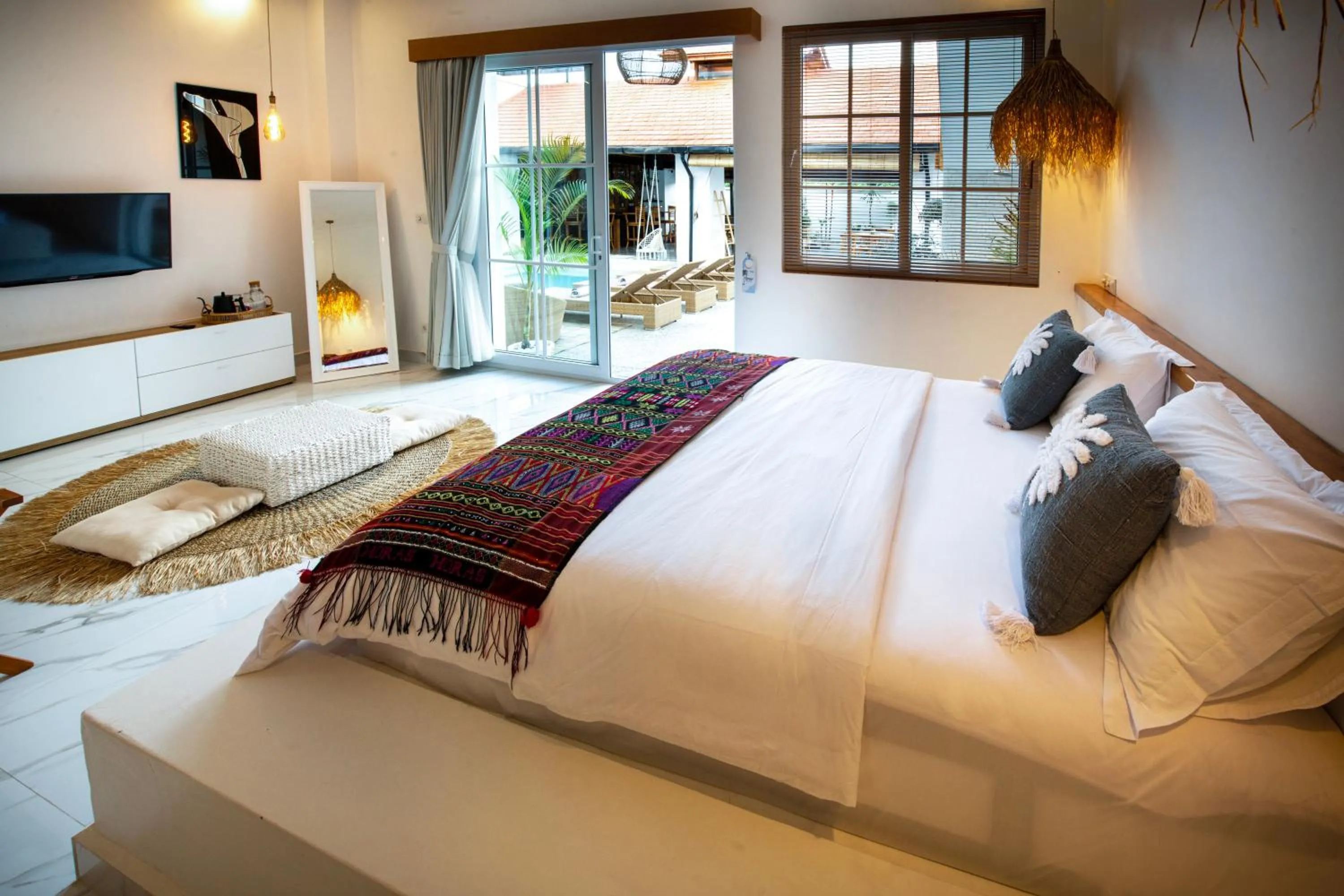 Bed in Keramas Moonlight Villa