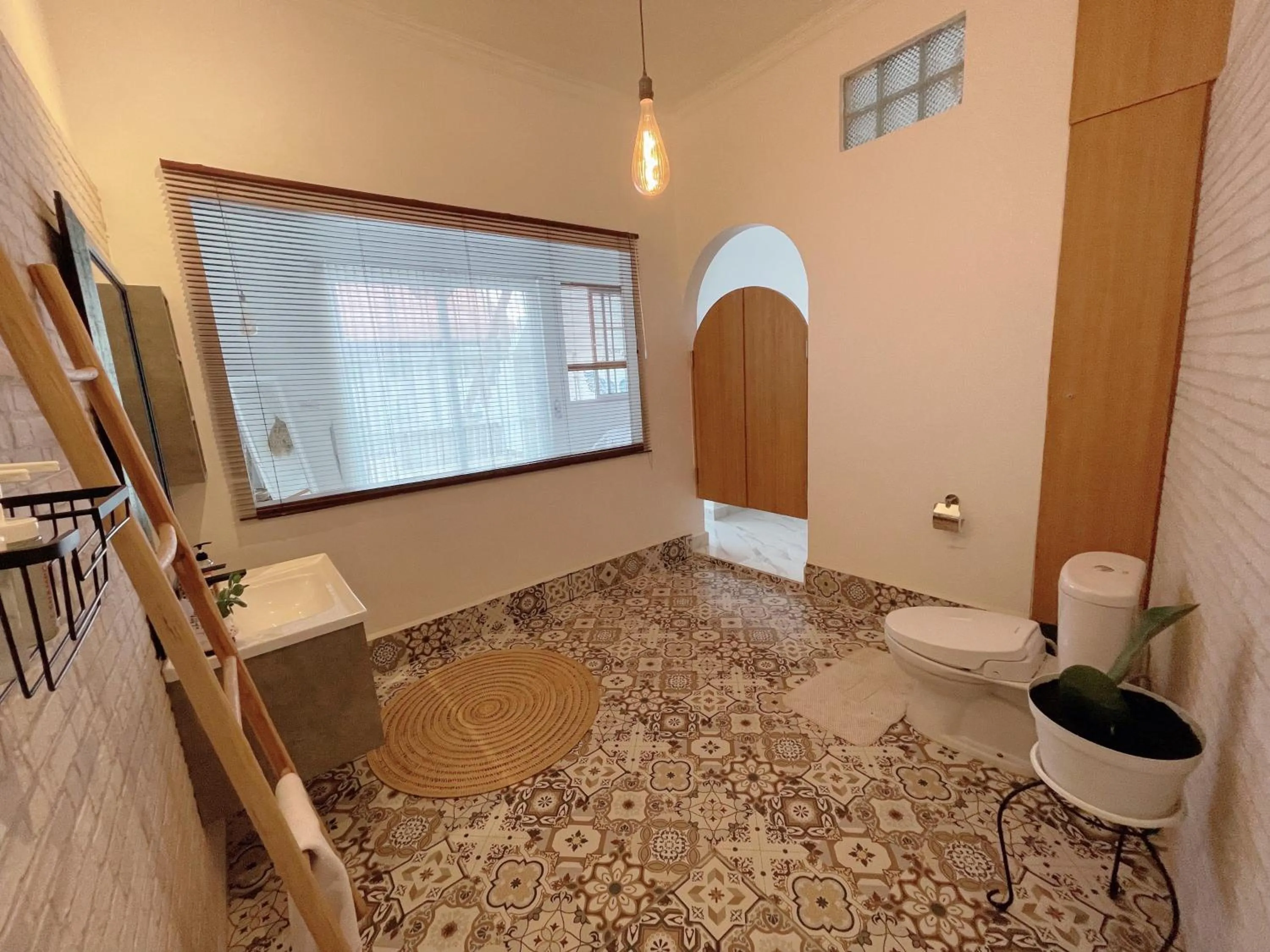 Shower in Keramas Moonlight Villa