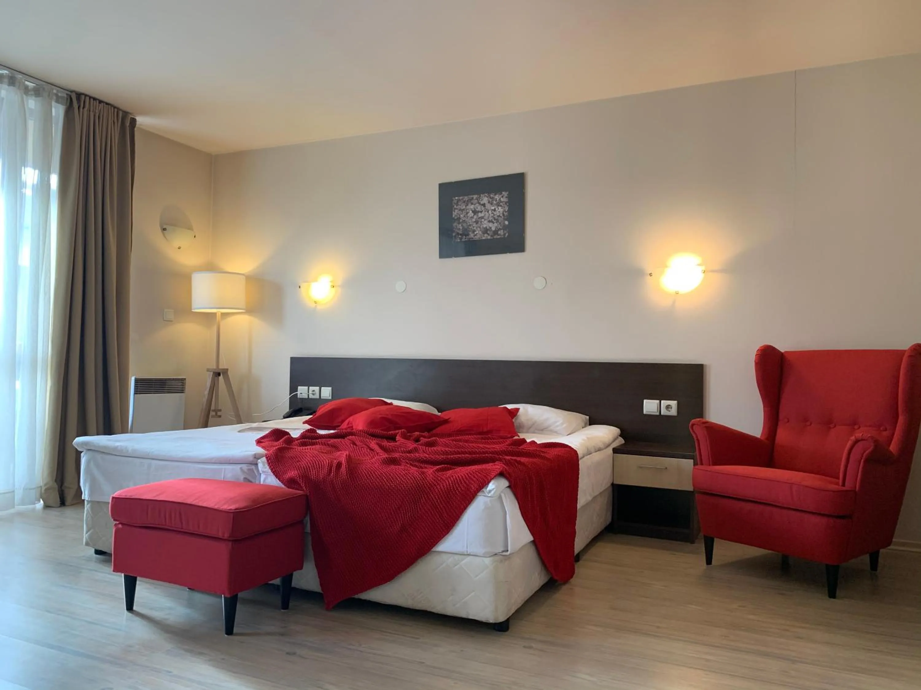 Bedroom, Bed in Banderitsa Apartment 1