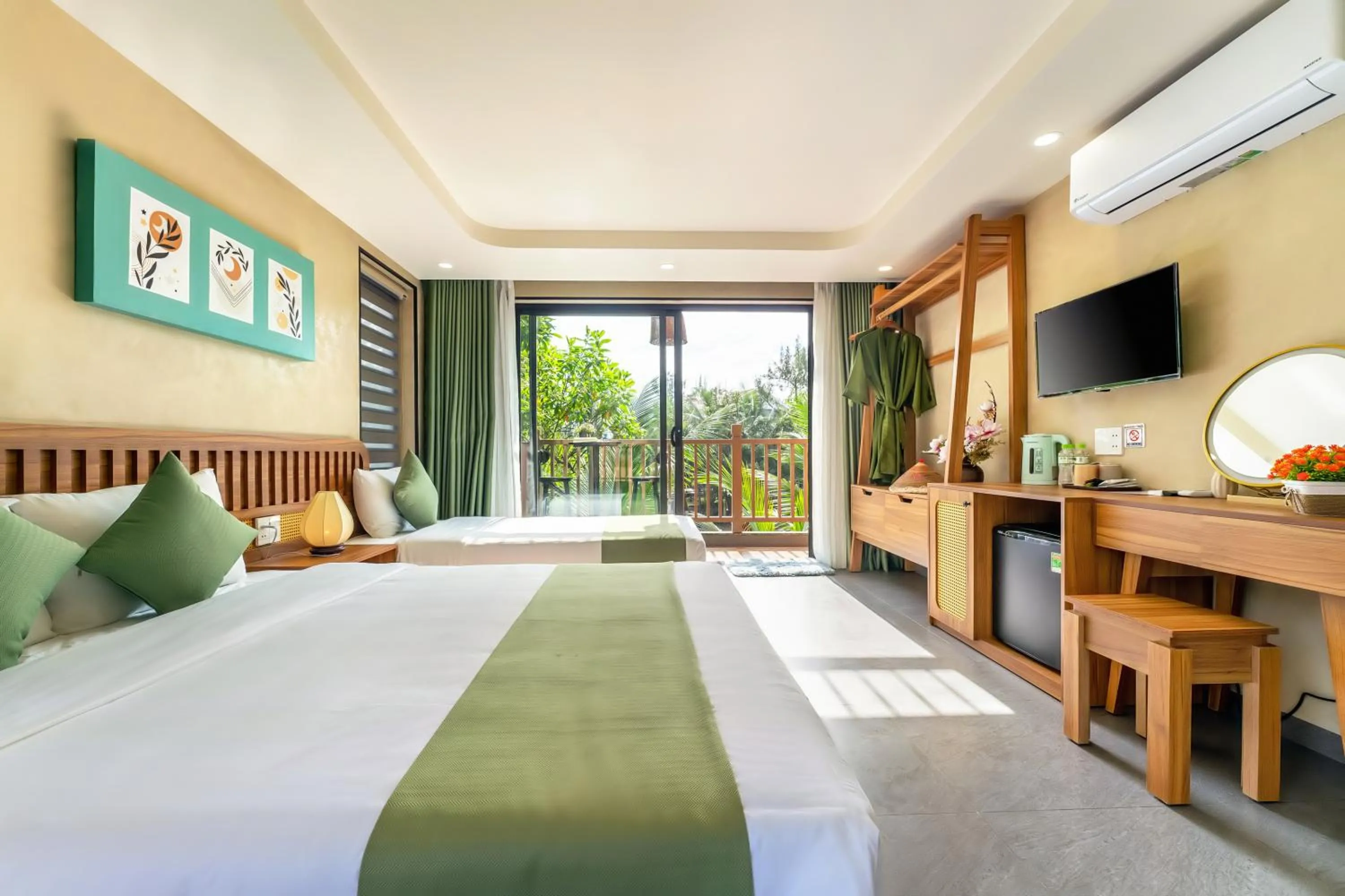 View (from property/room), Bed in The Linh Seaside Villa Hoi An