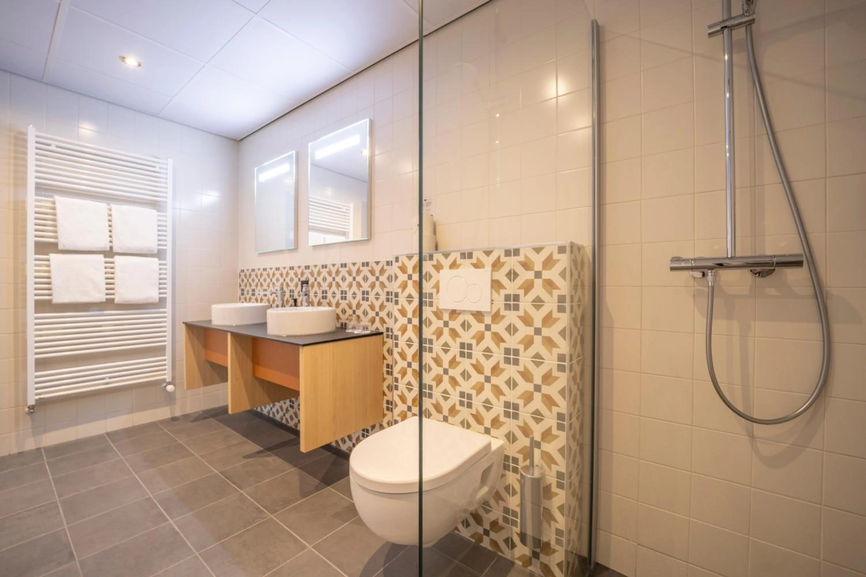 Shower in Fletcher Hotel-Restaurant de Borken