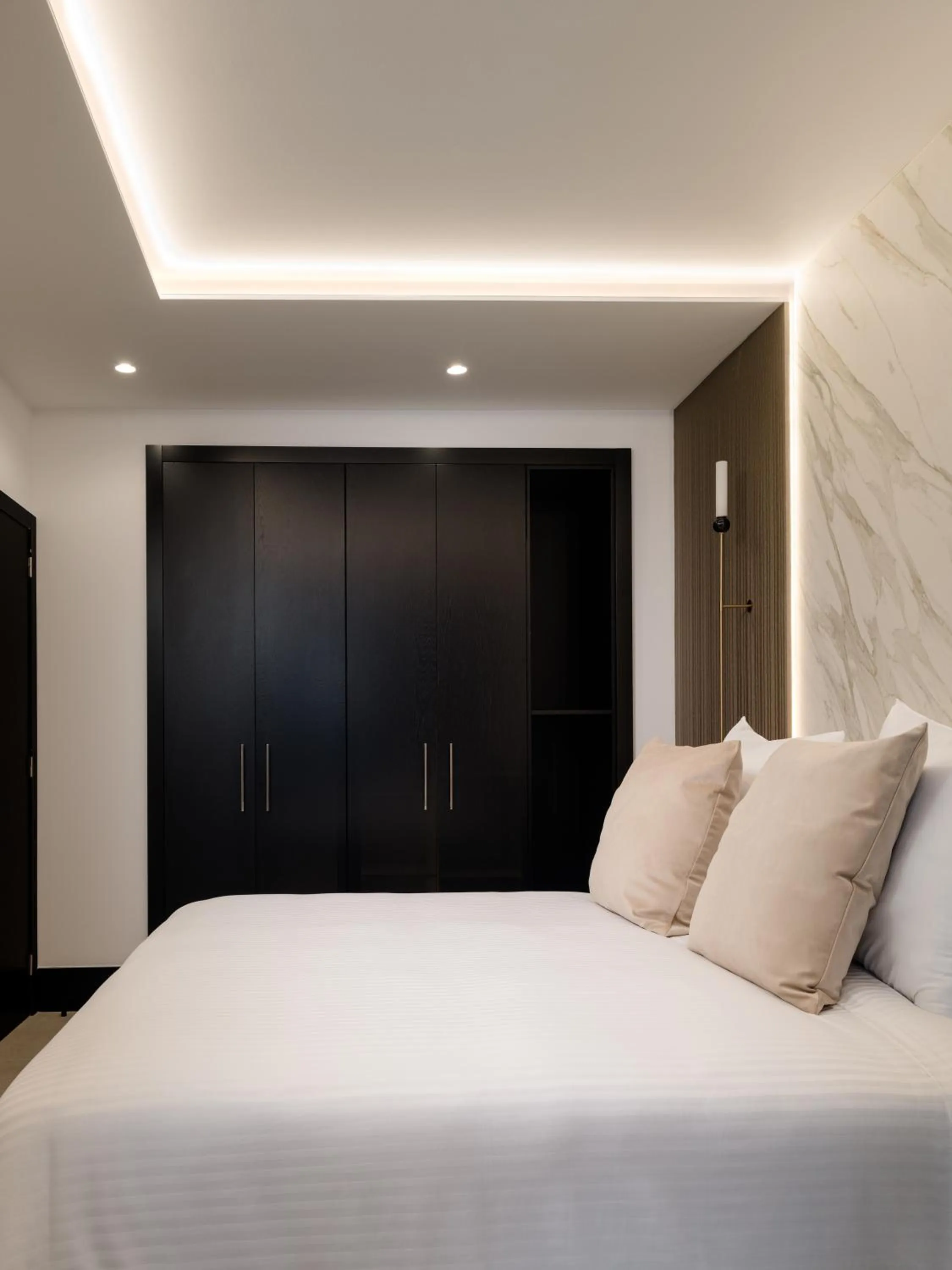 Bedroom, Bed in Blue Marina Suites - Boutique Apartments