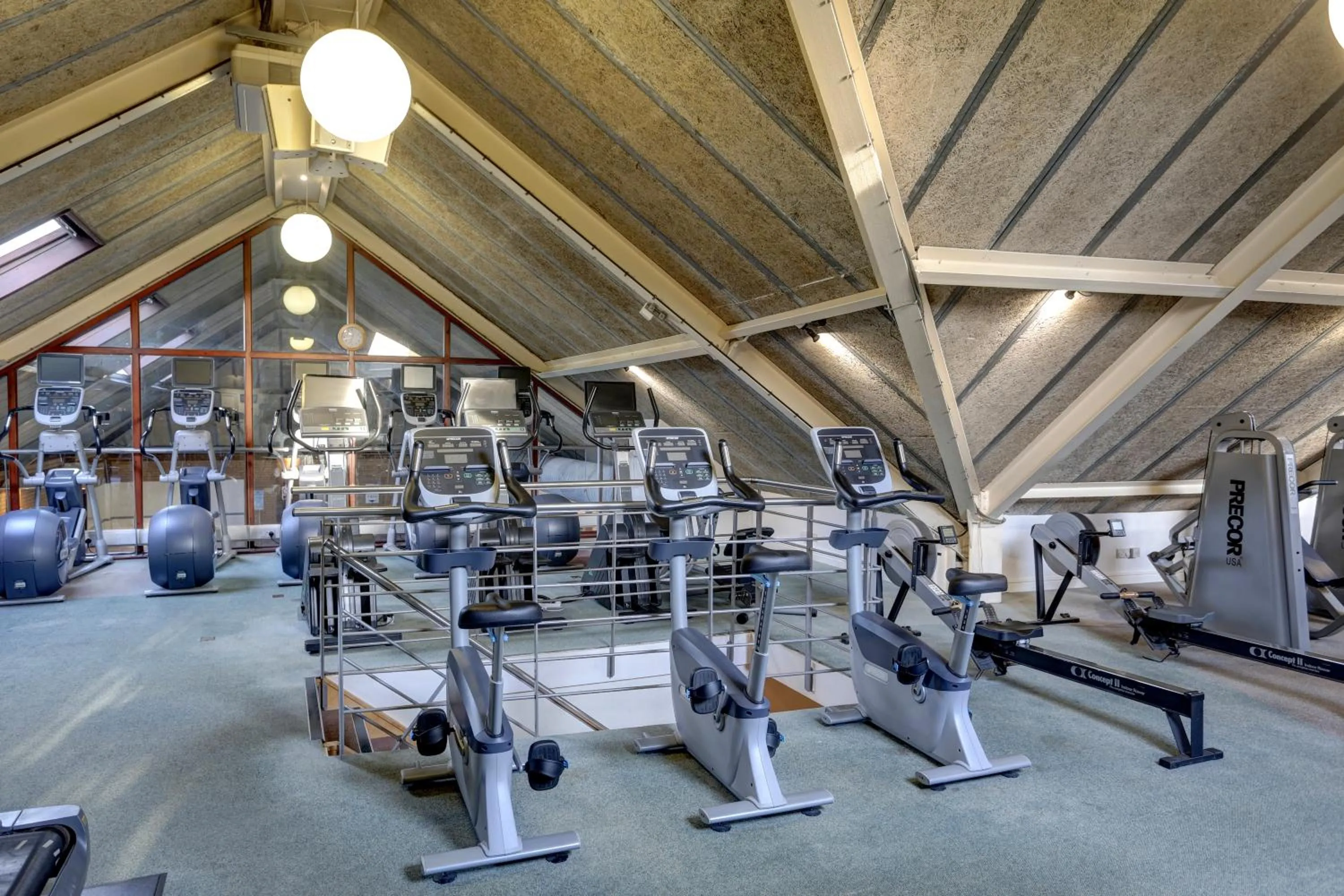 Fitness centre/facilities in Knights Hill Hotel & Spa