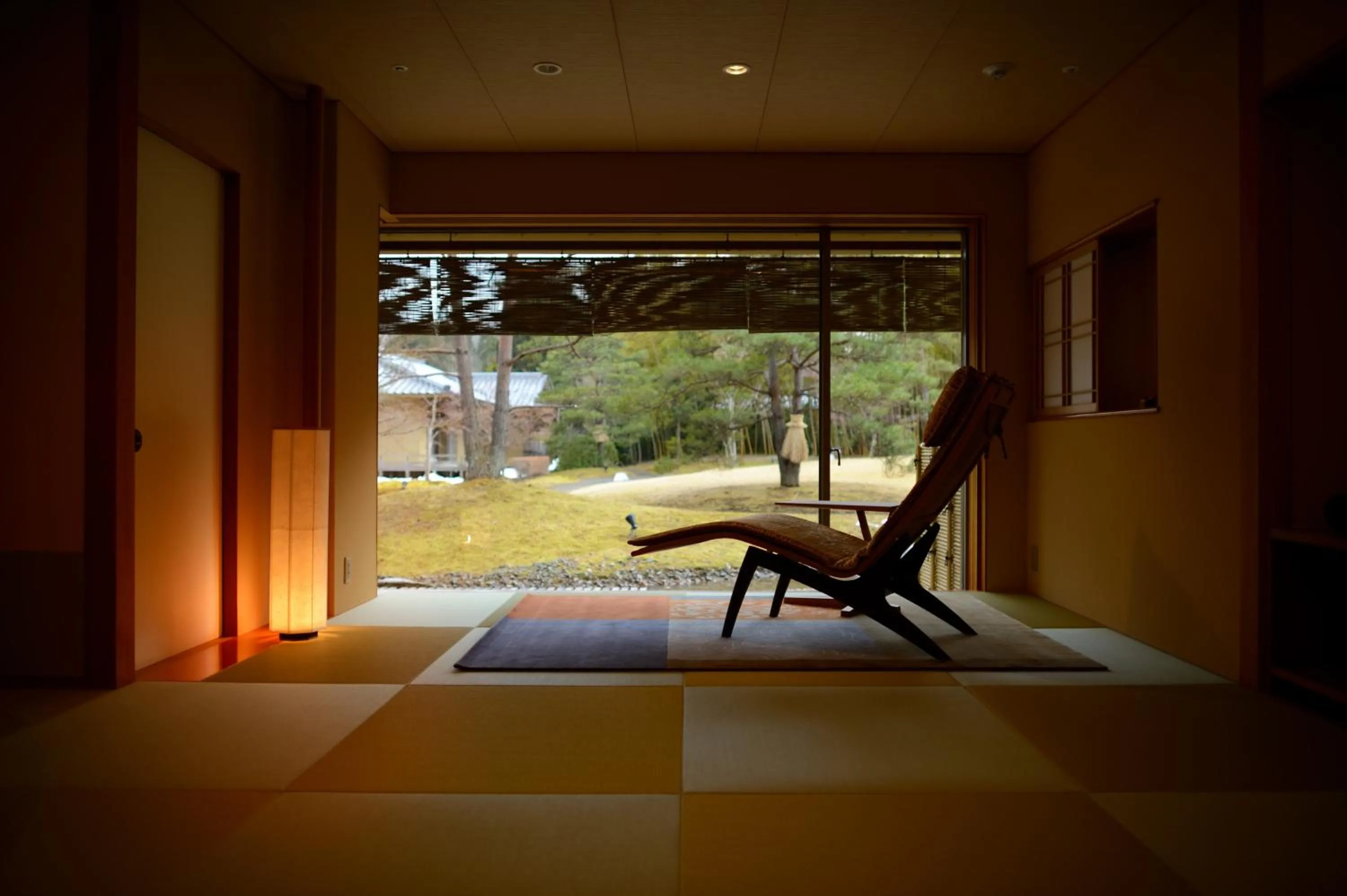 Seating area in Saryo Souen