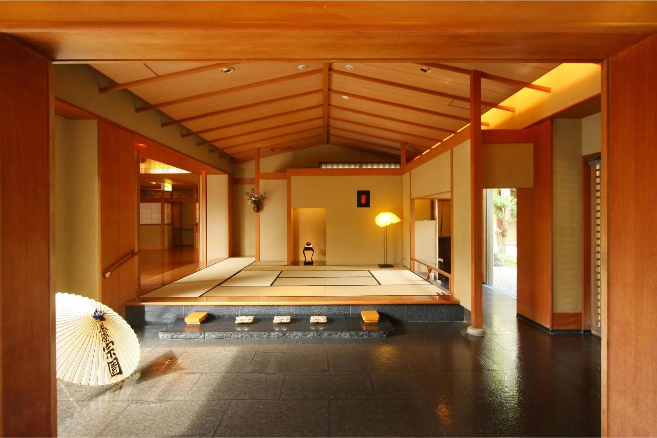 Lobby or reception, Bed in Saryo Souen