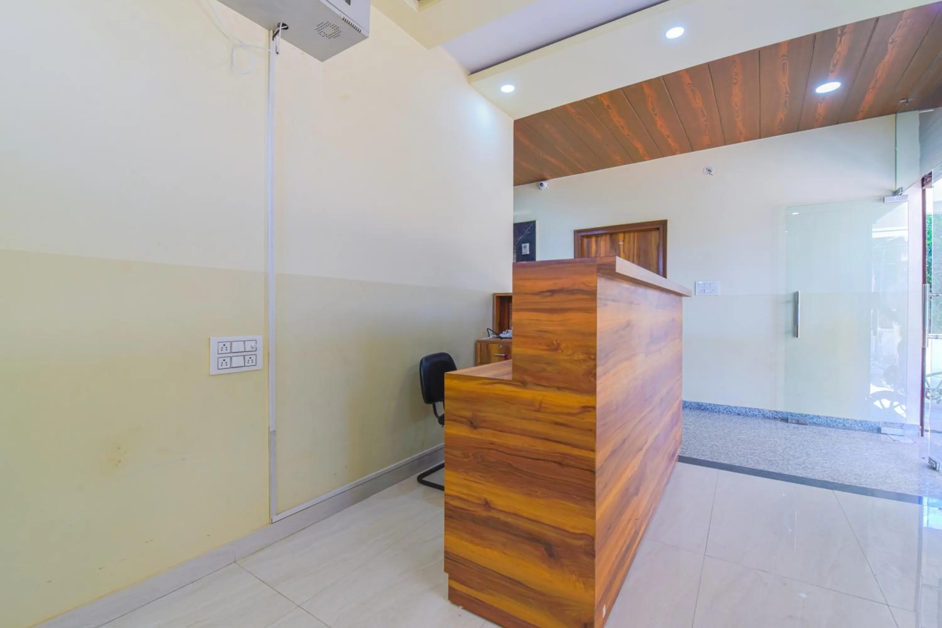 Lobby or reception in HOMEWOOD SUITES Jaipur