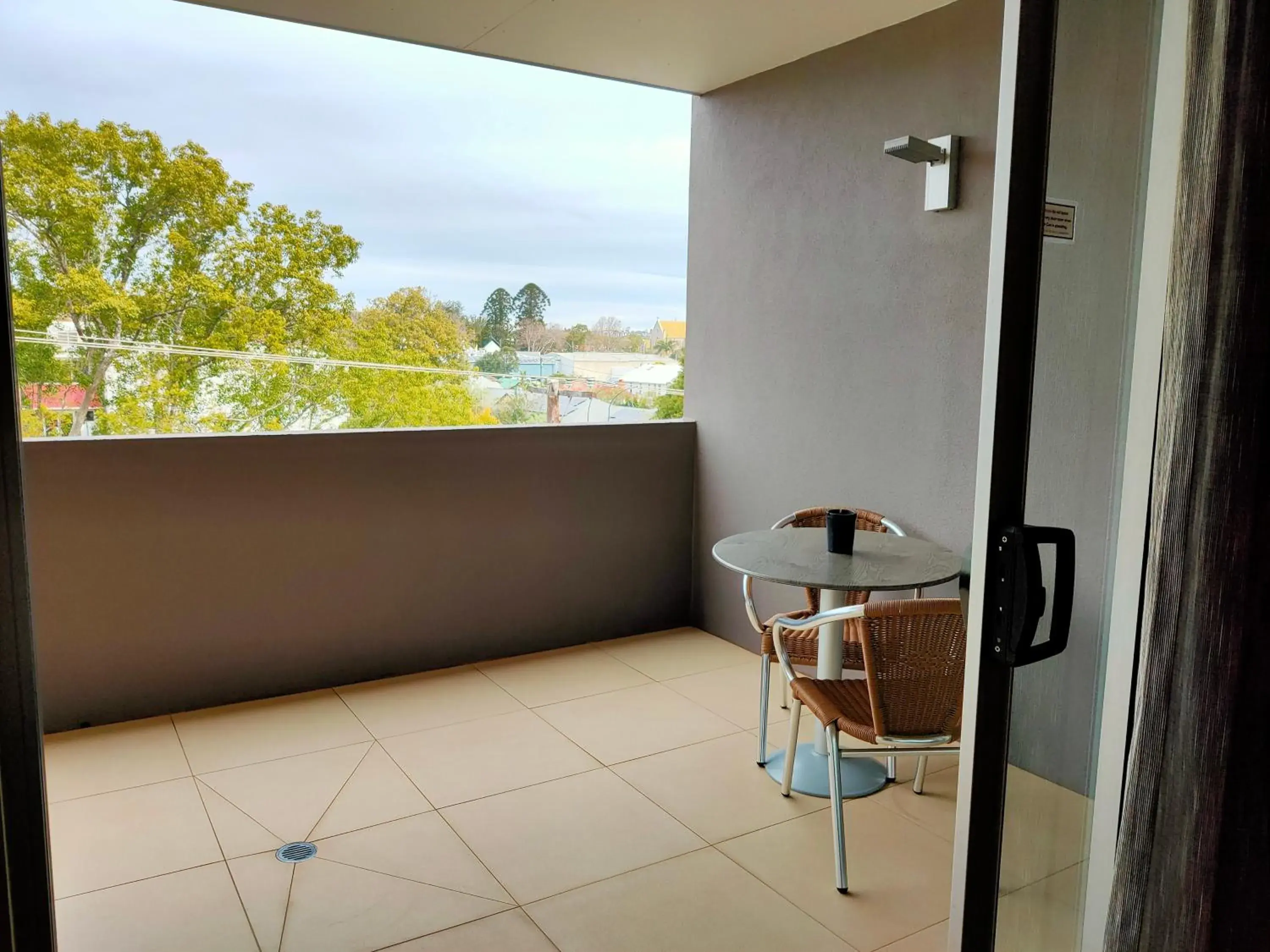 Deluxe Two-Bedroom Apartment in Laguna Serviced Apartments Deluxe Two-Bedroom Apartment in Laguna Serviced Apartments