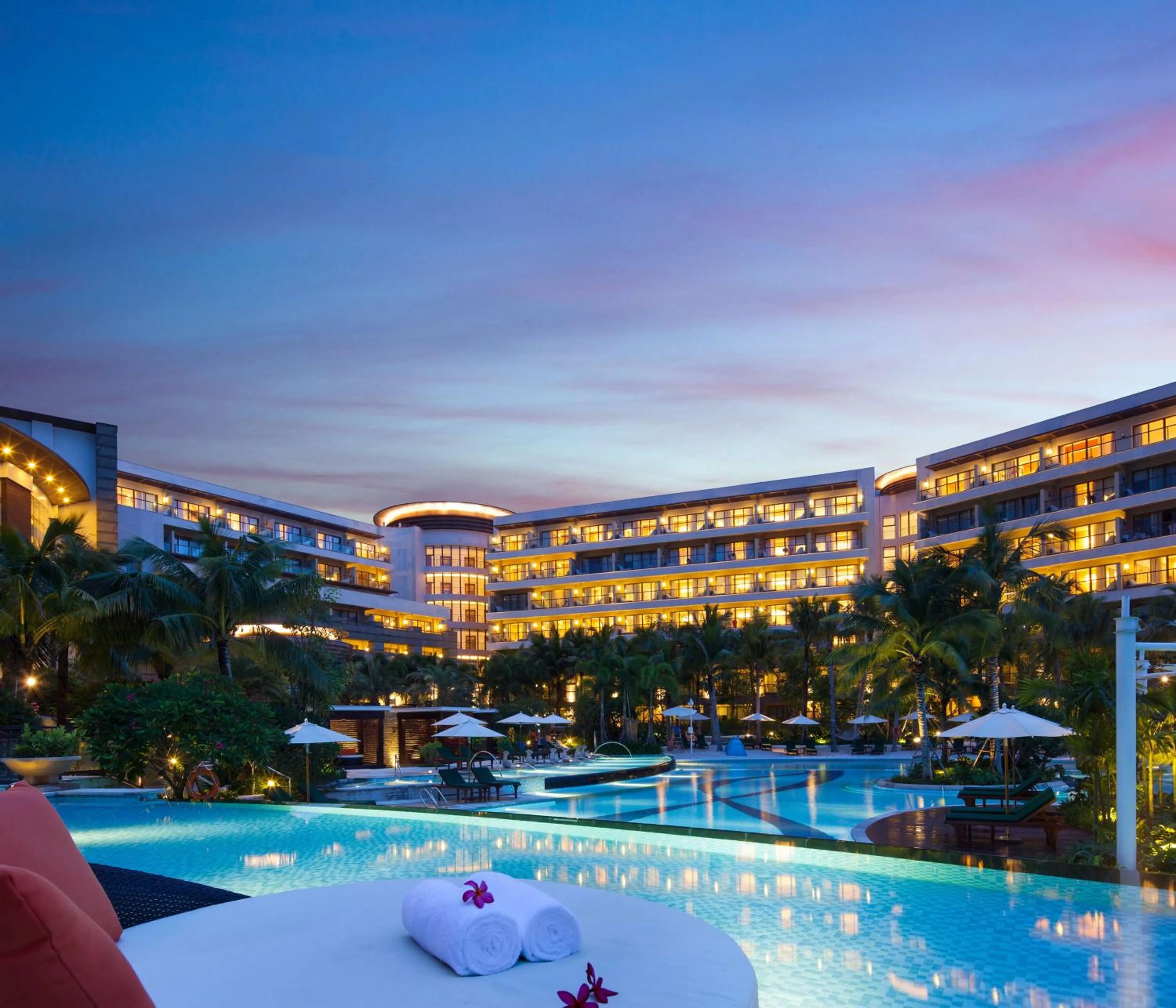 Pool view, Swimming Pool in Sanya Yazhou Bay Resort Curio Collection by Hilton