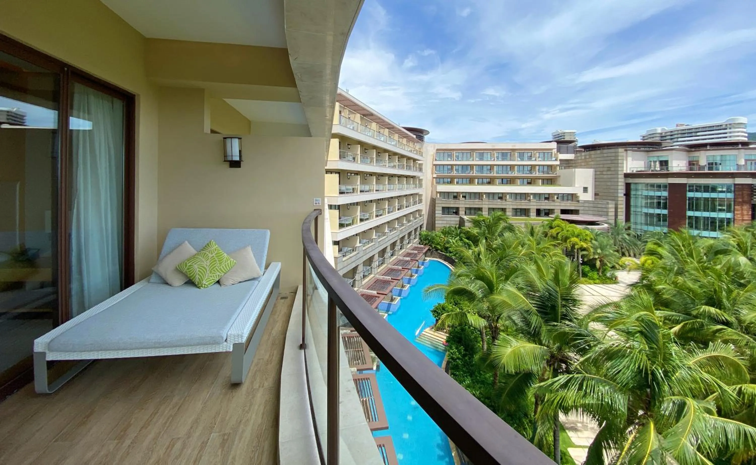 Balcony/Terrace in Sanya Yazhou Bay Resort Curio Collection by Hilton