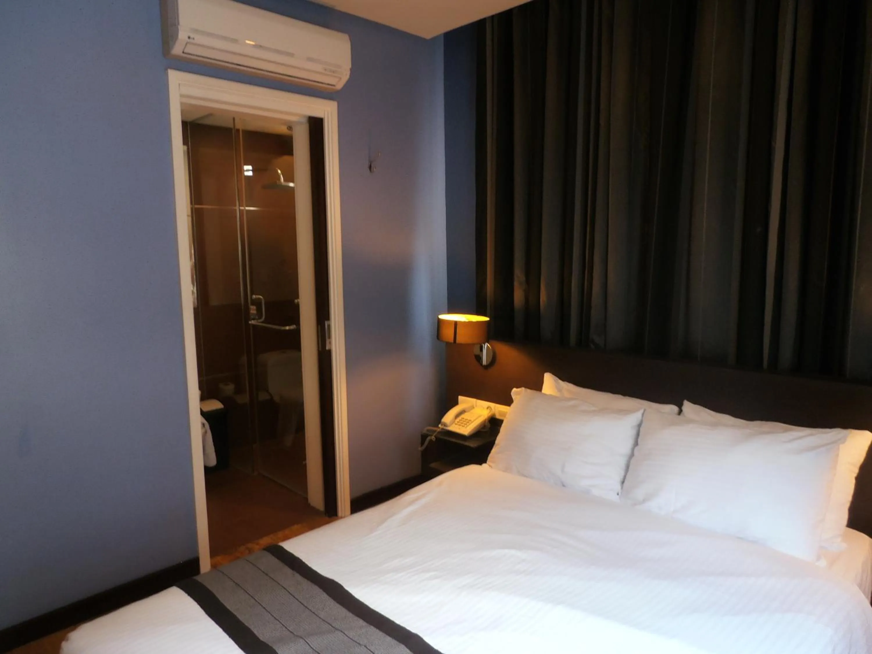 Photo of the whole room, Bed in Ciudad Fernandina Hotel