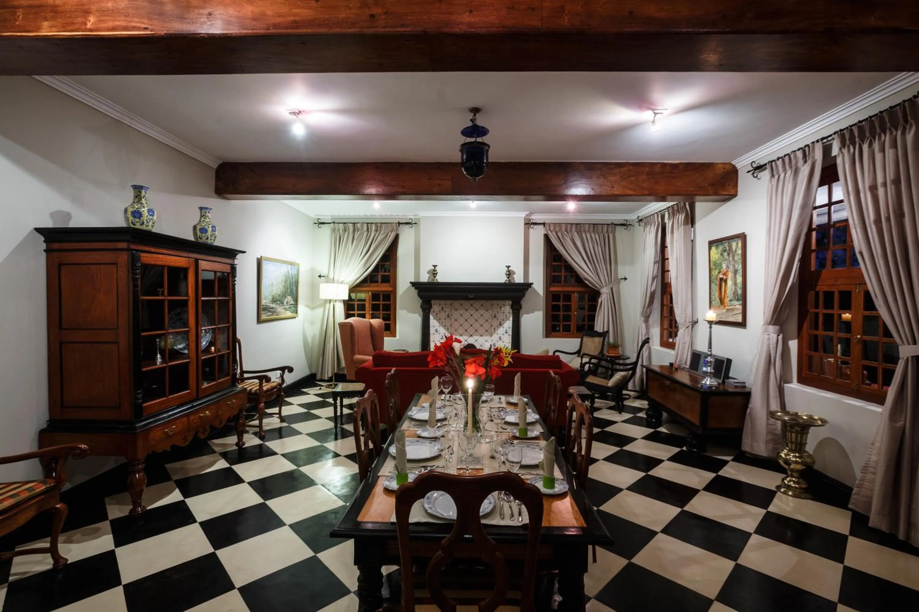 Dining area in Dutch House Bandarawela