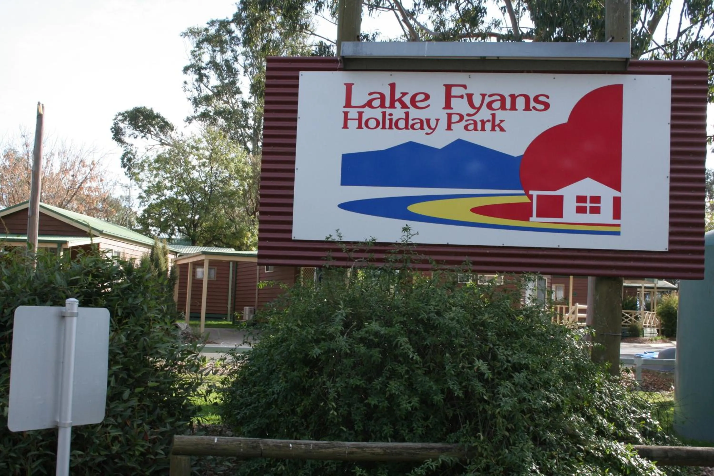 Facade/entrance in Lake Fyans Holiday Park