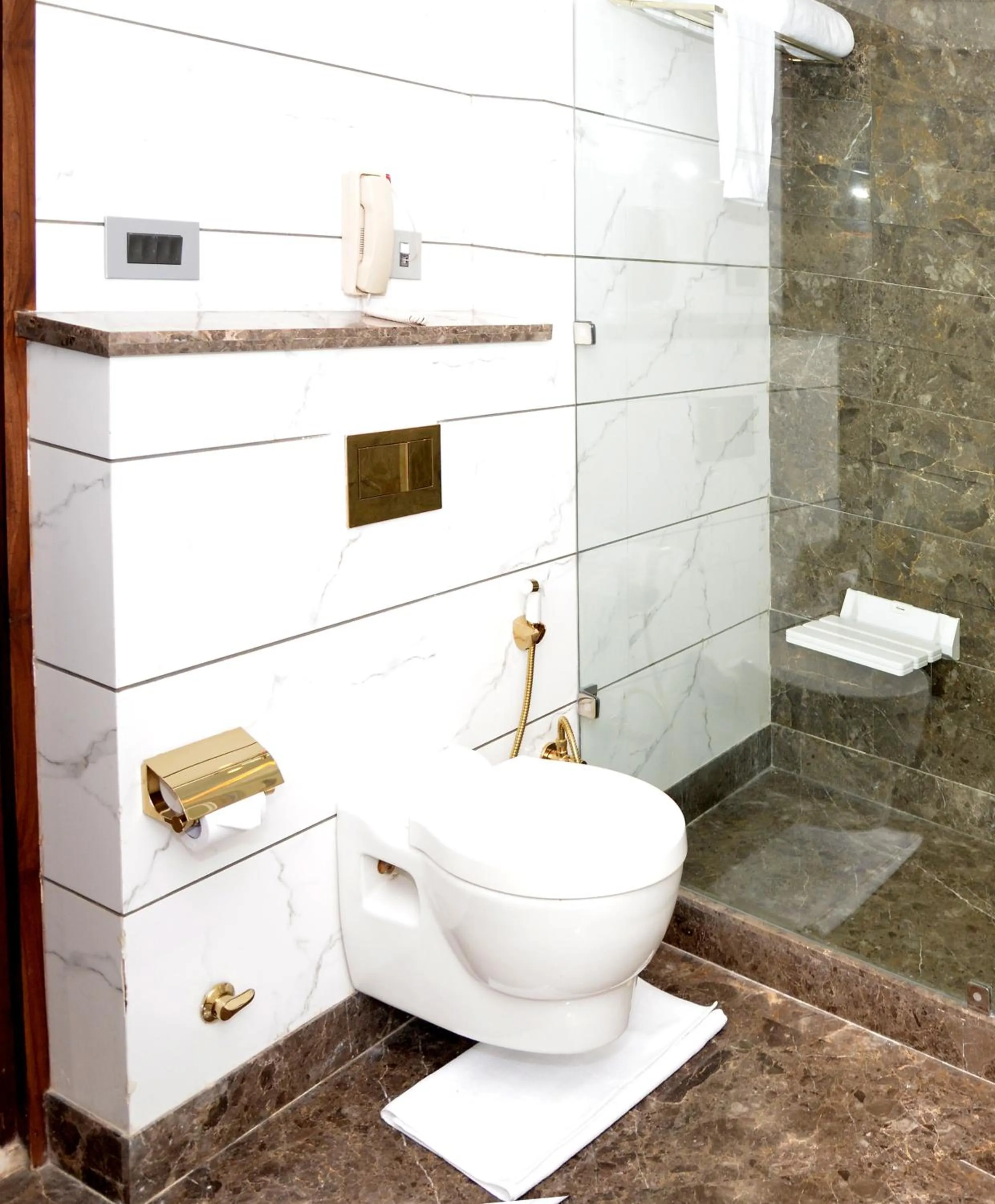 Toilet in Hotel Sawera Grand Near Golden Temple