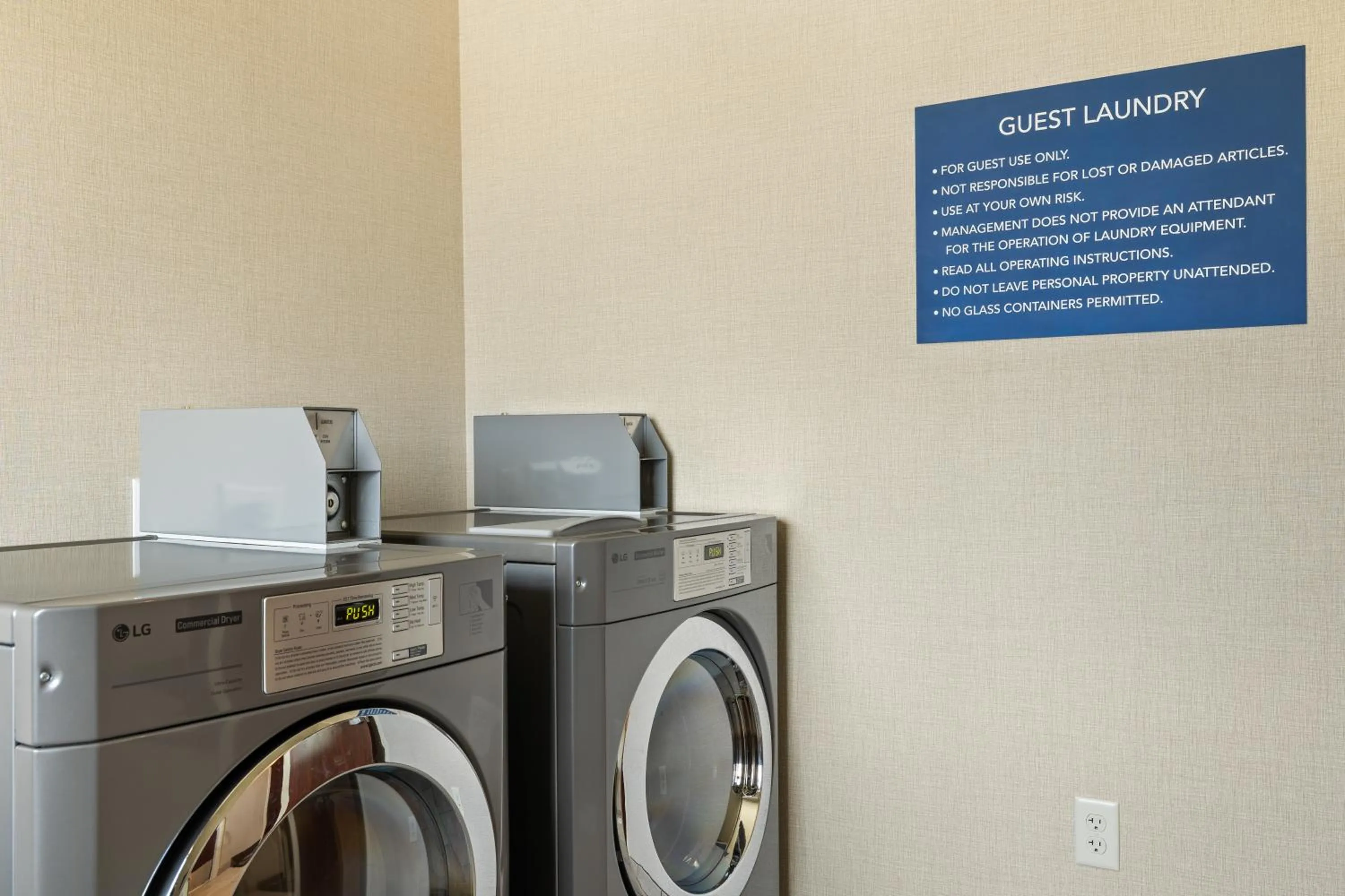 laundry in Cobblestone Hotel & Suites - Alpine