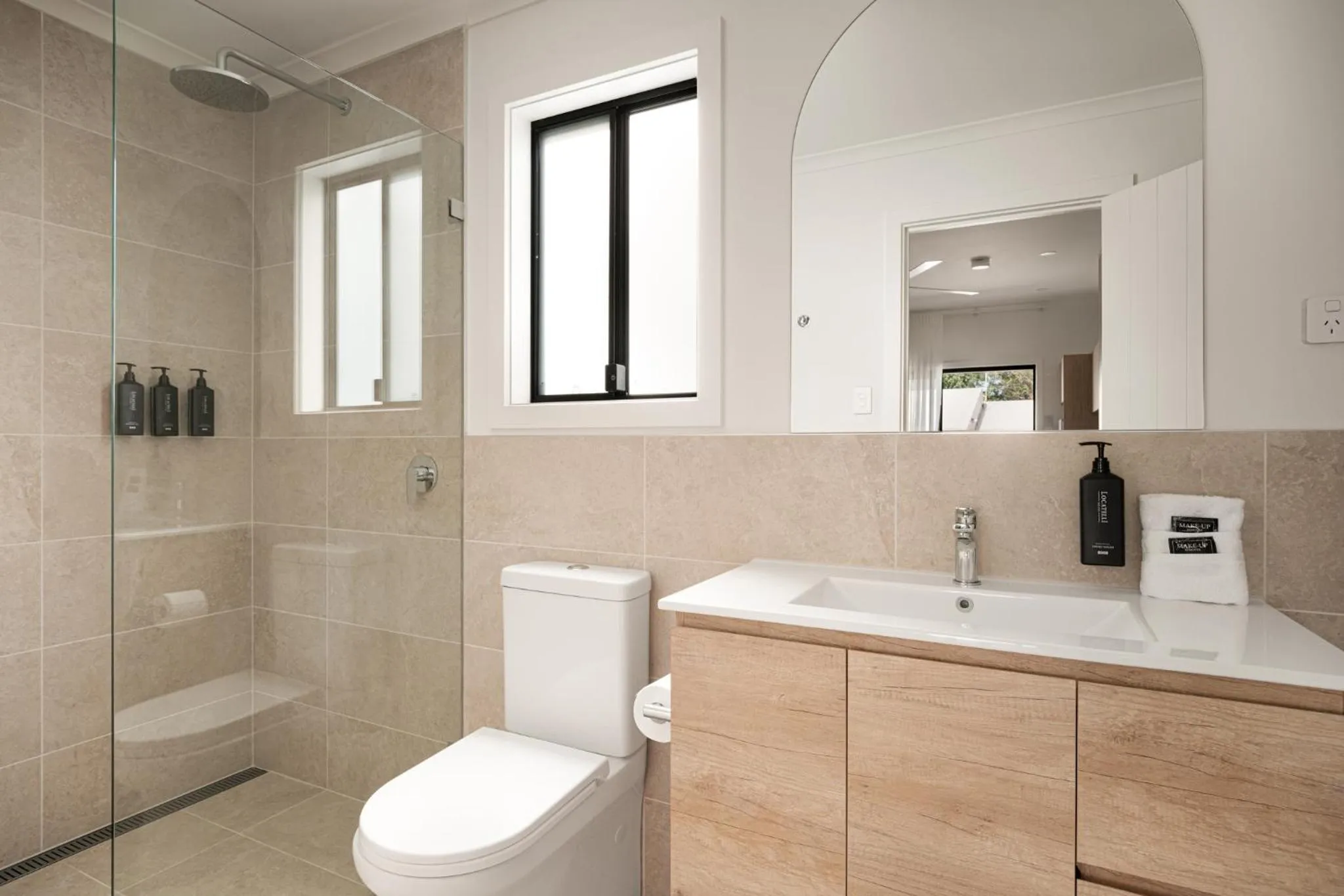 Bathroom in Catalina Motel Lake Macquarie