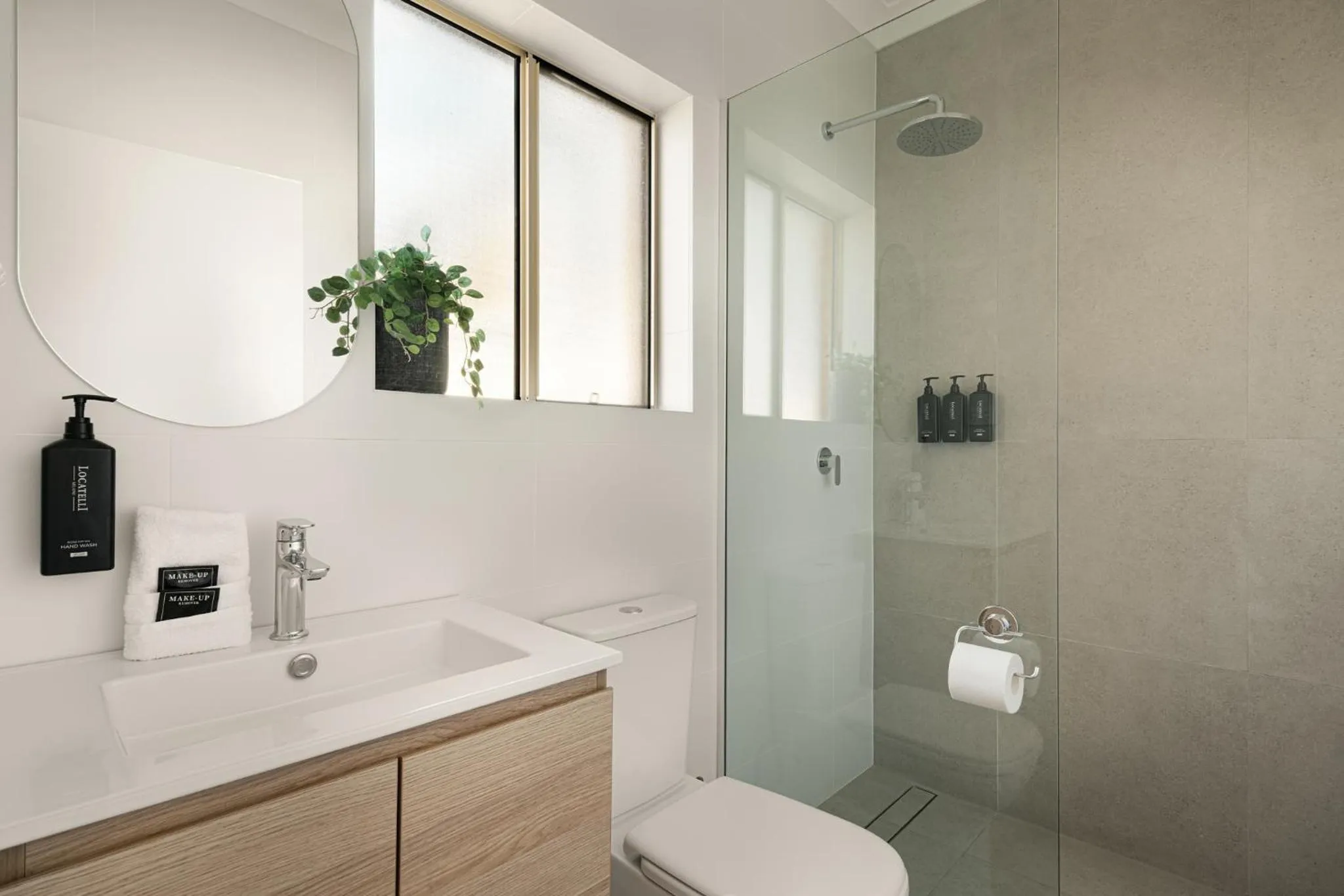 Bathroom in Catalina Motel Lake Macquarie