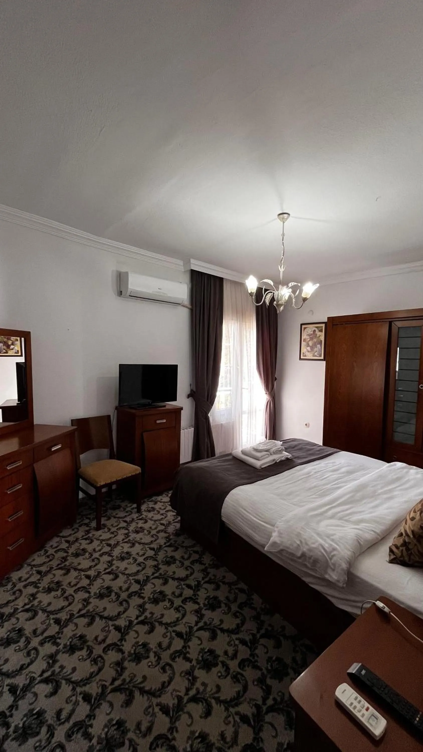 Bedroom, Bed in Foca Antik Otel