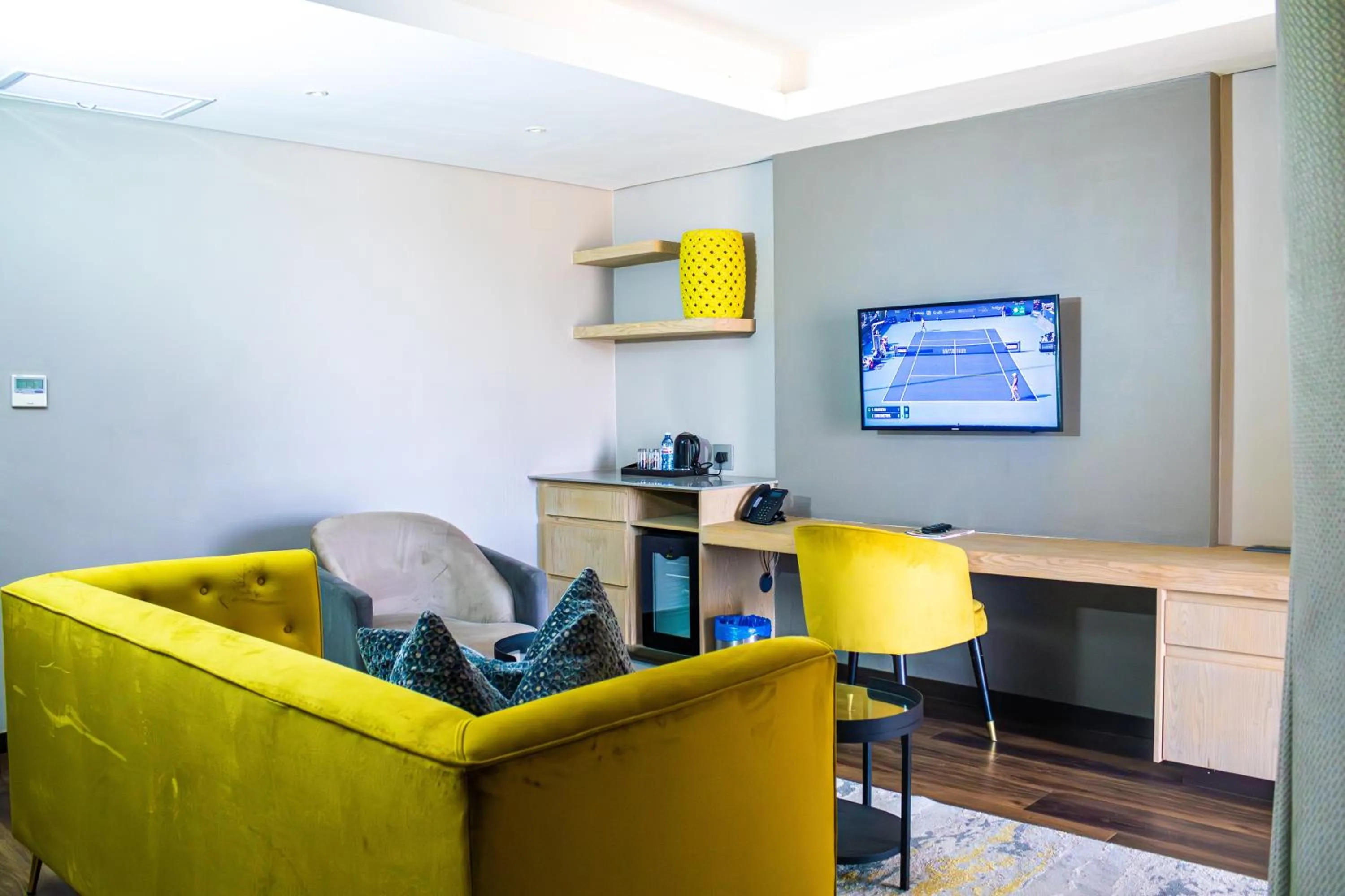 Communal lounge/ TV room in Happy Valley Hotel and Casino