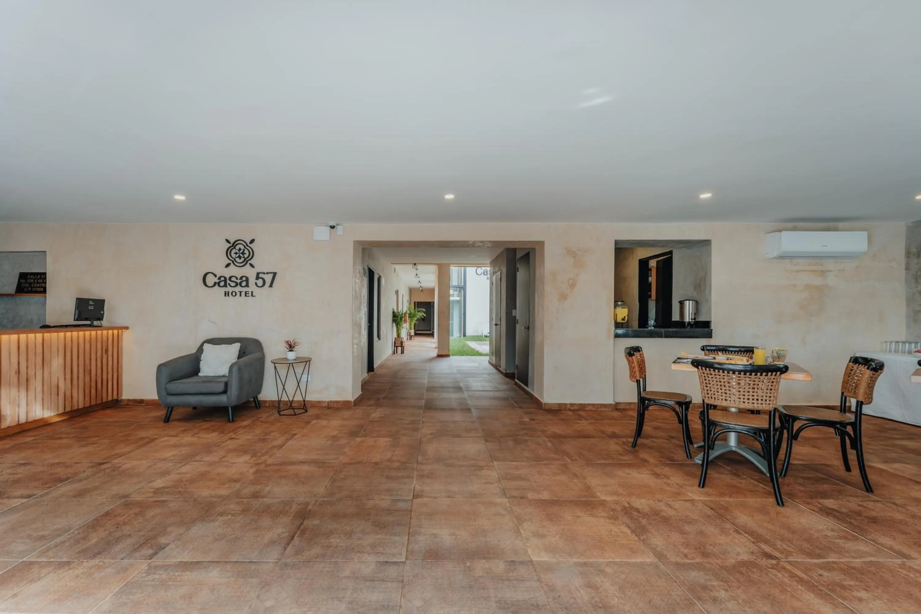 Lobby or reception in Hotel Casa 57