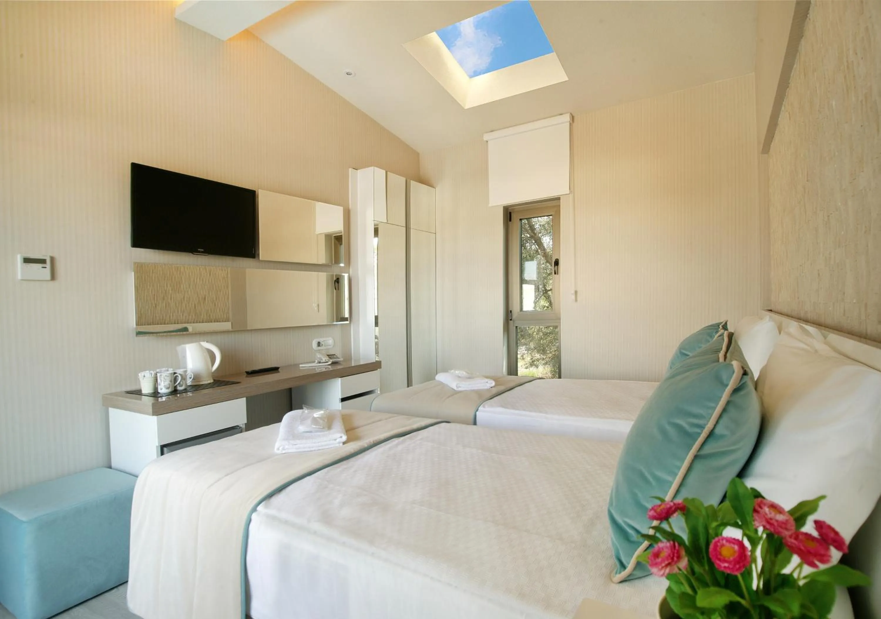 Bedroom, Bed in The D Hotel Çeşme Resort