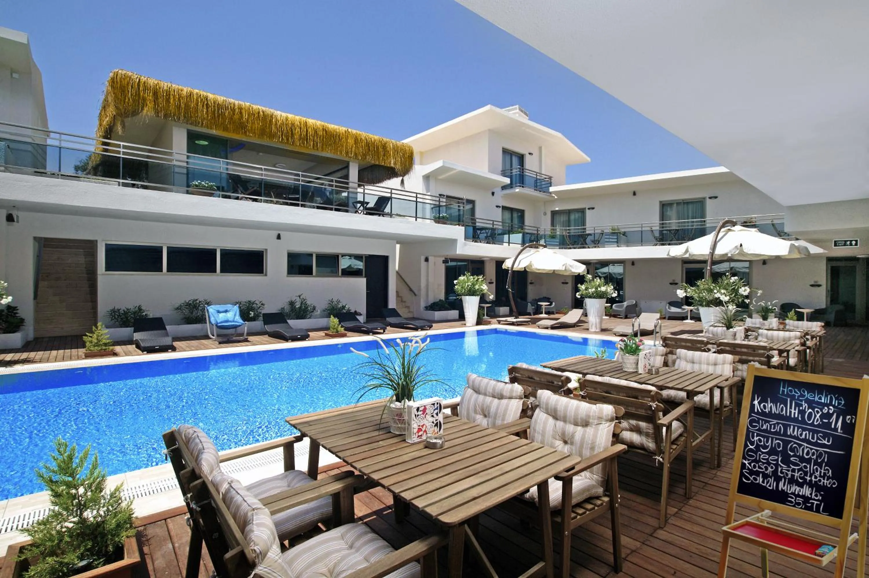 Dining area in The D Hotel Çeşme Resort