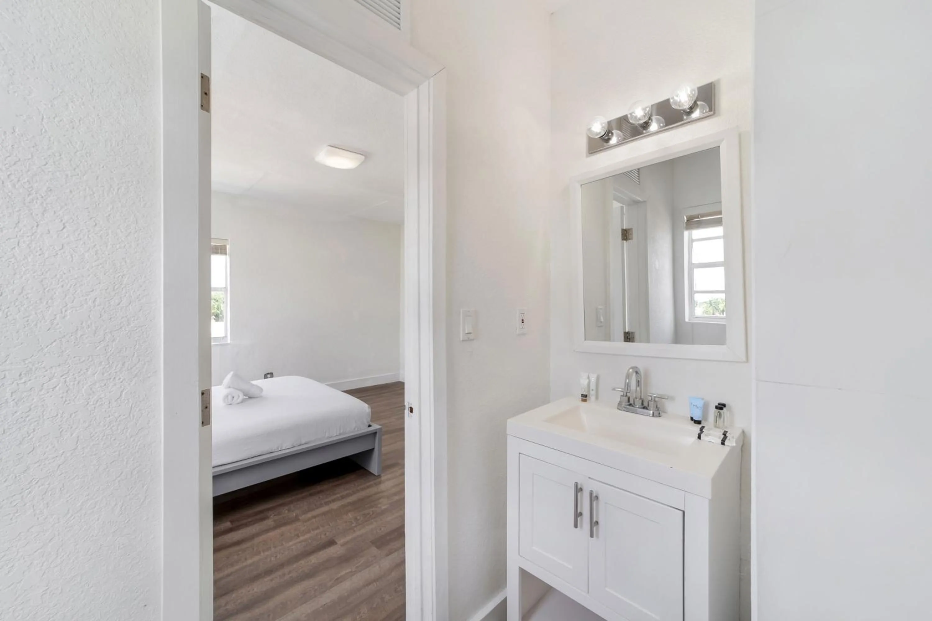 Bed in Treehouse Hotel