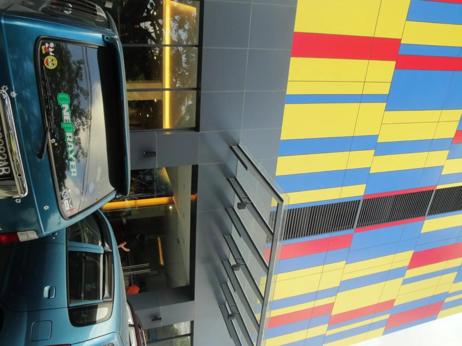 Facade/entrance in Top Hotel Manado by Gran Puri