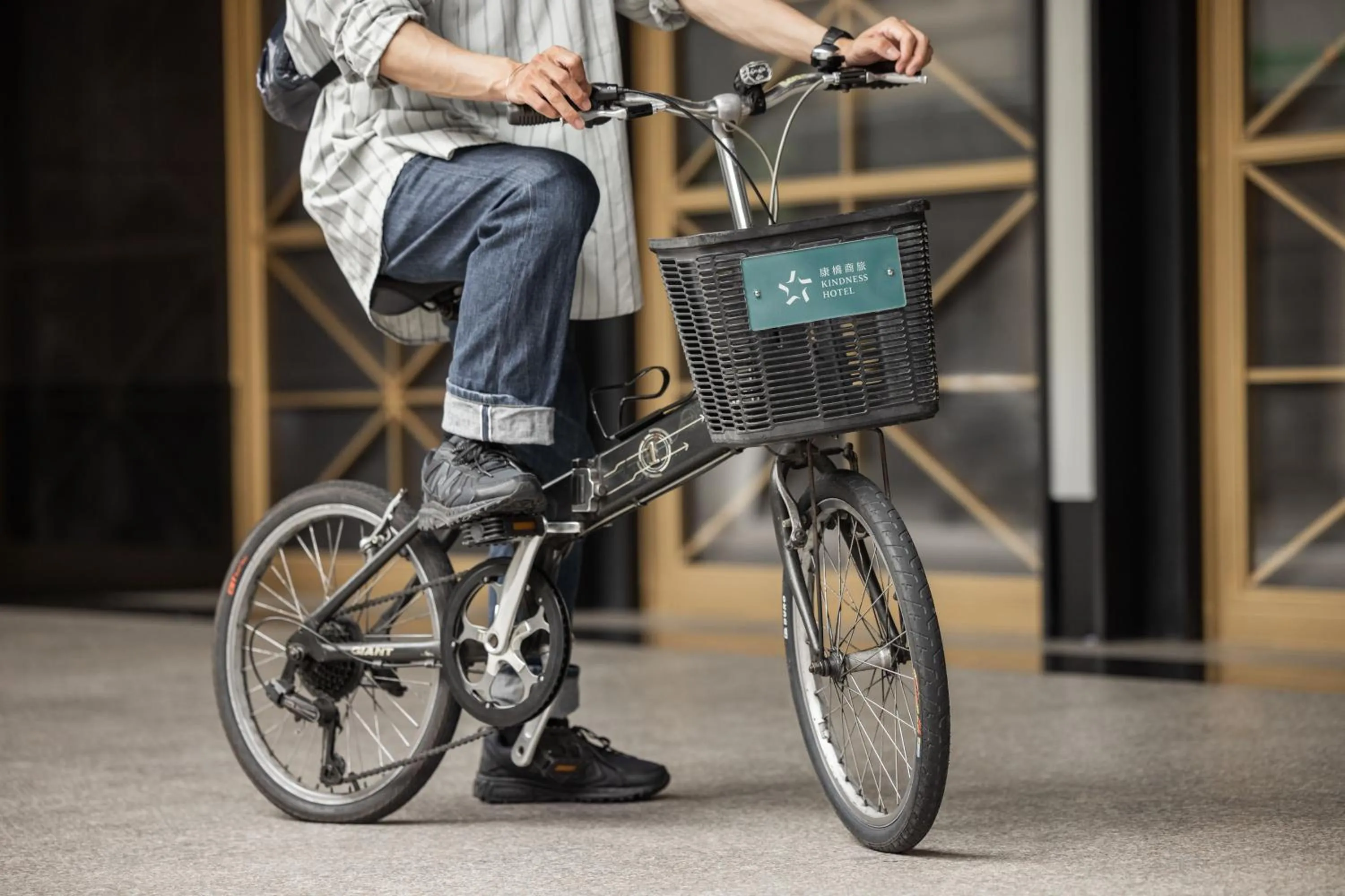 Cycling in Kindness Hotel - Kaohsiung Main Station