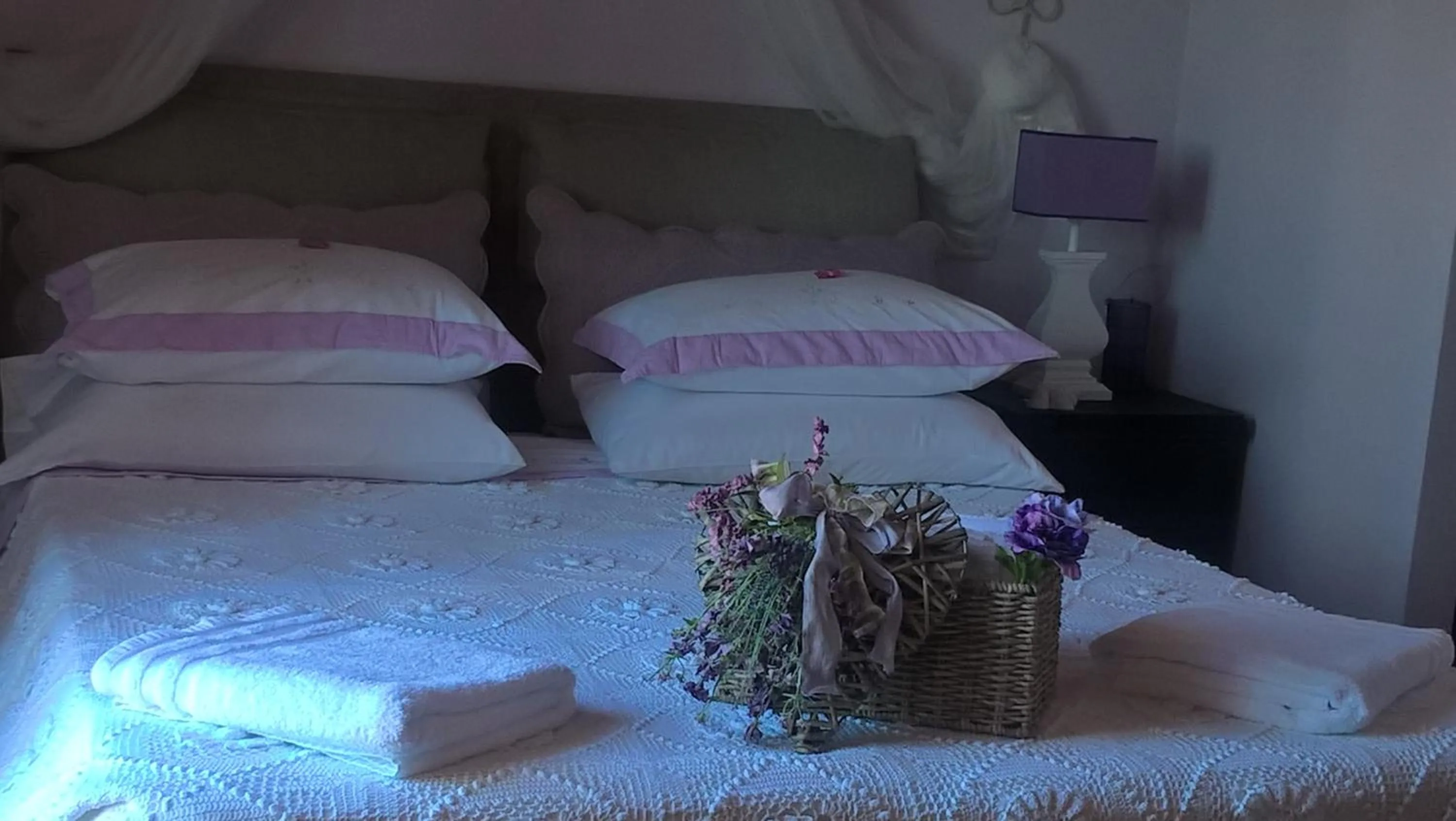 Bed in Piccolo Relais Galletto di Marzo Spa e relax solo per due