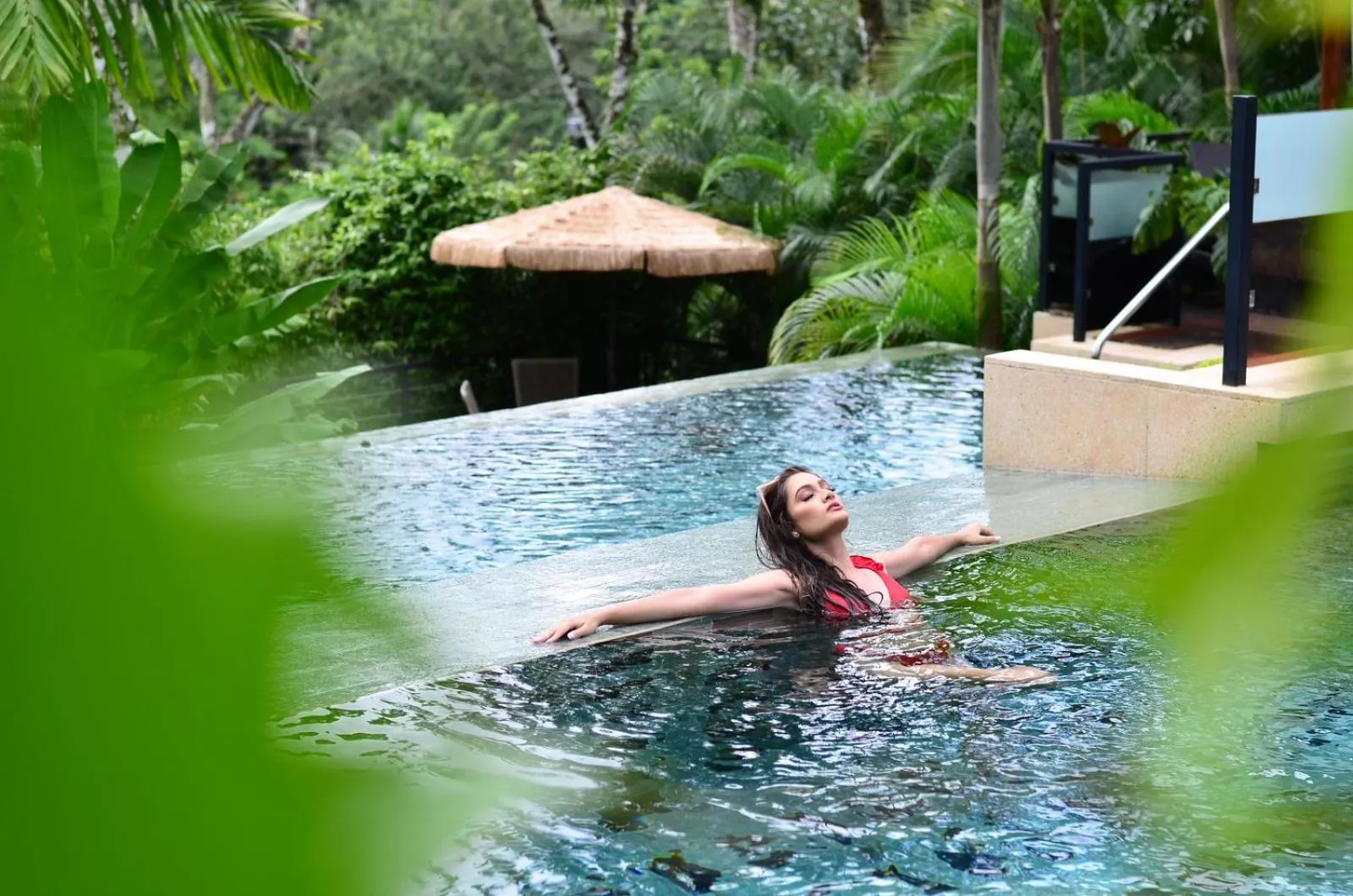 Swimming pool in Palo Alto Glamping Hotel