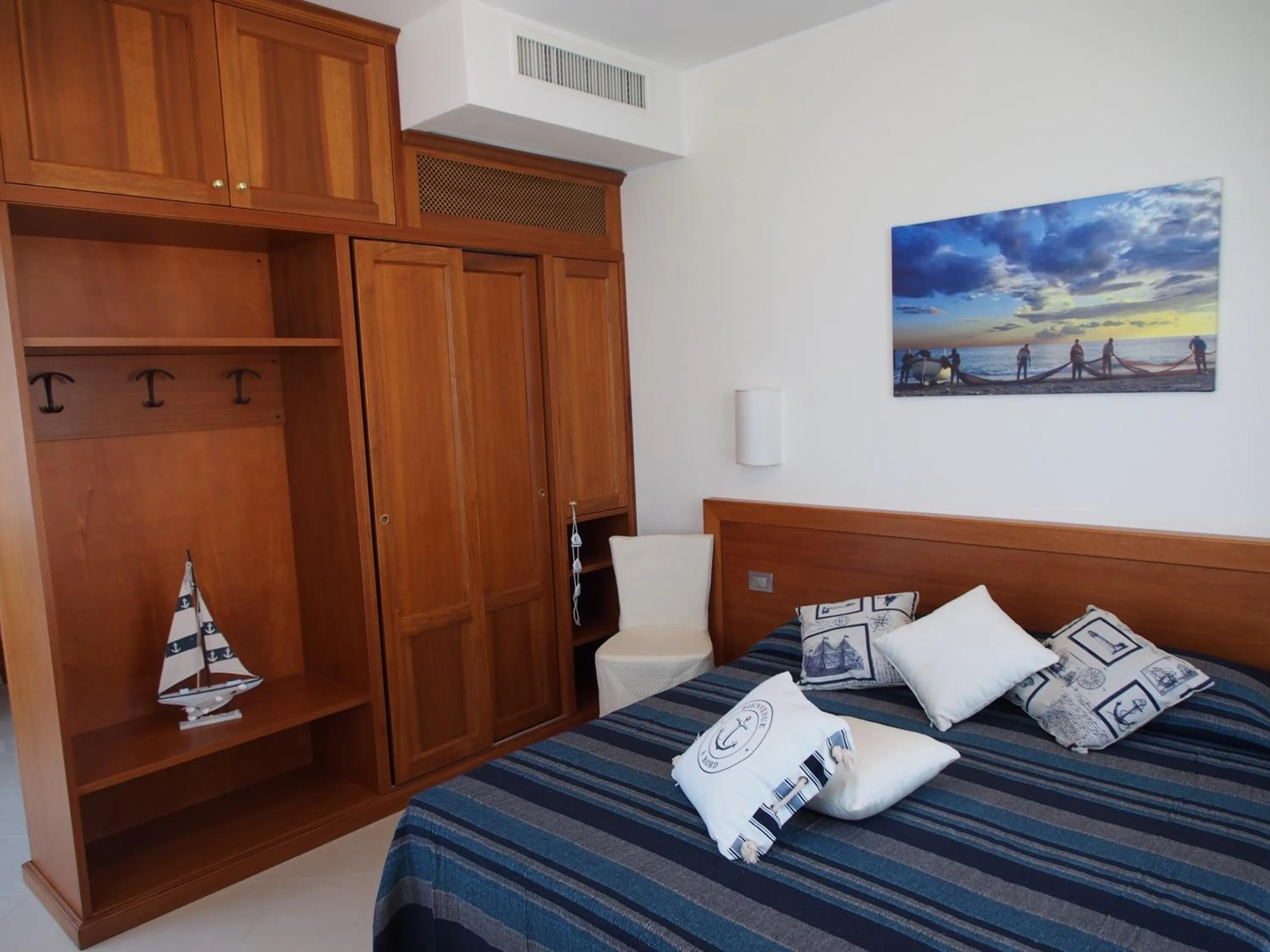 Night, Bed in Lido Resort