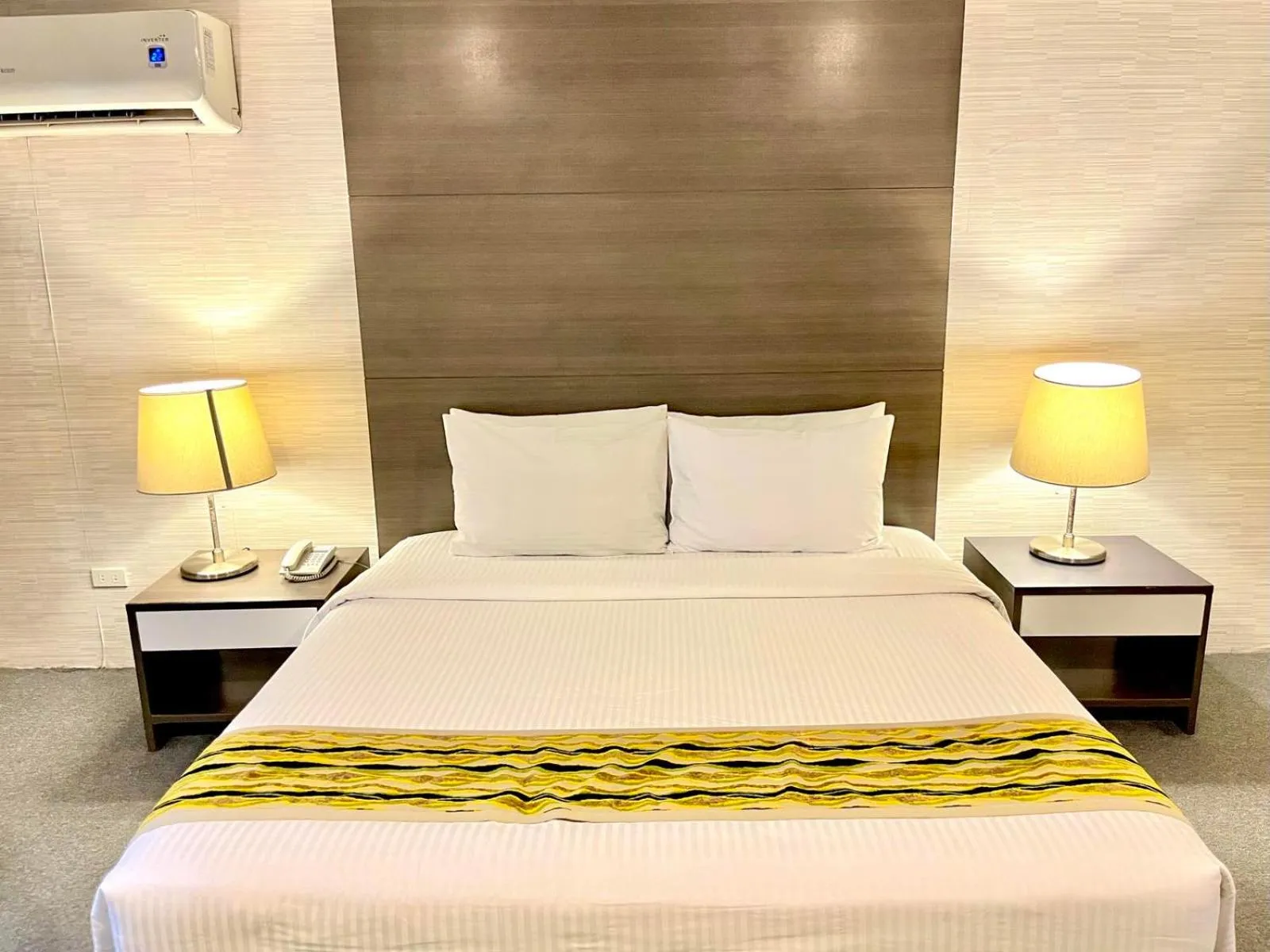 Bed in 88 Courtyard Hotel