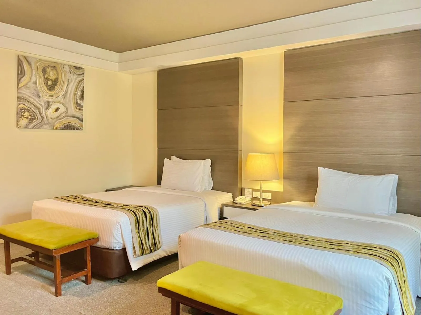 Bed in 88 Courtyard Hotel